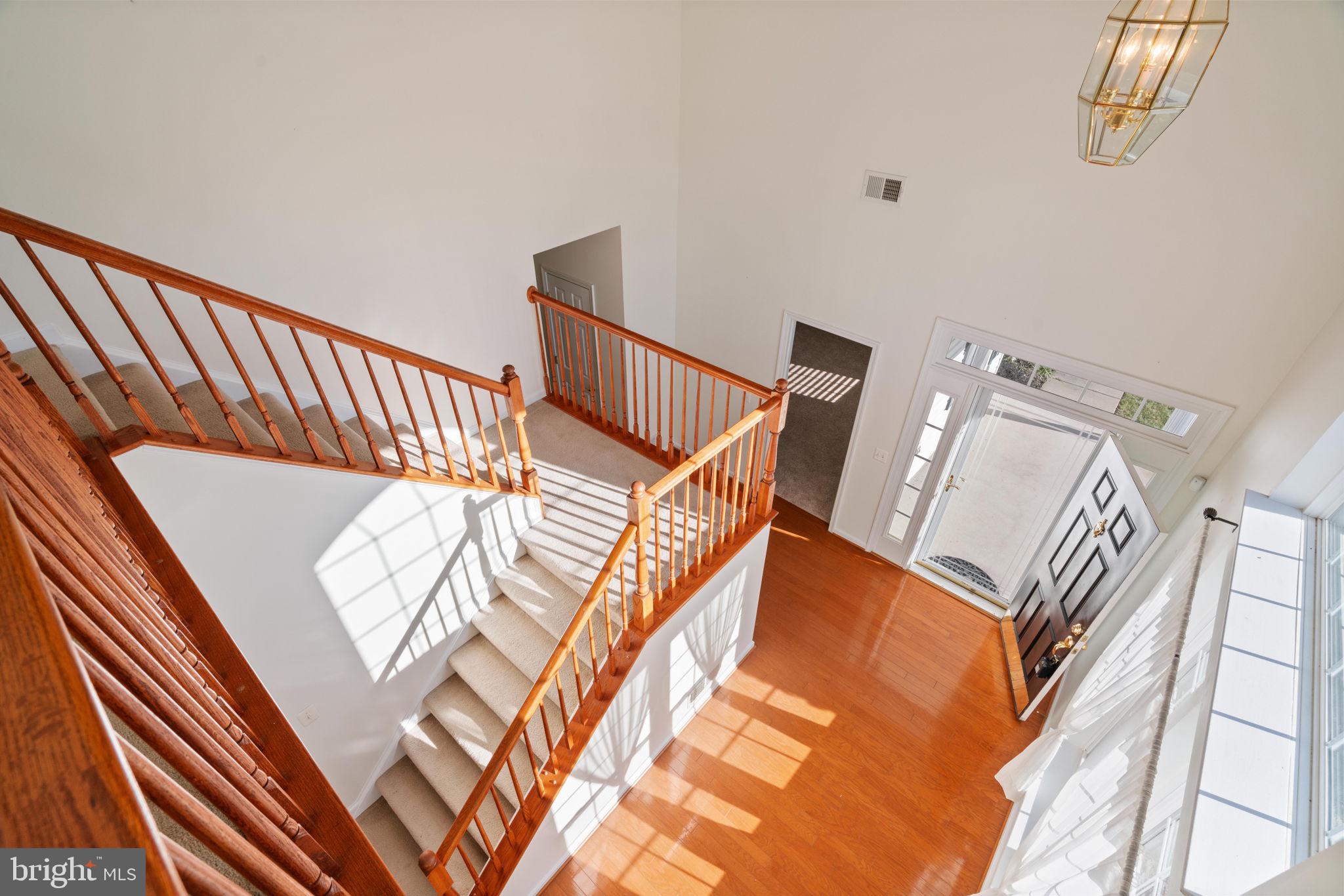 FOUR SEASONS IN HISTORIC VIRGINIA - Residential