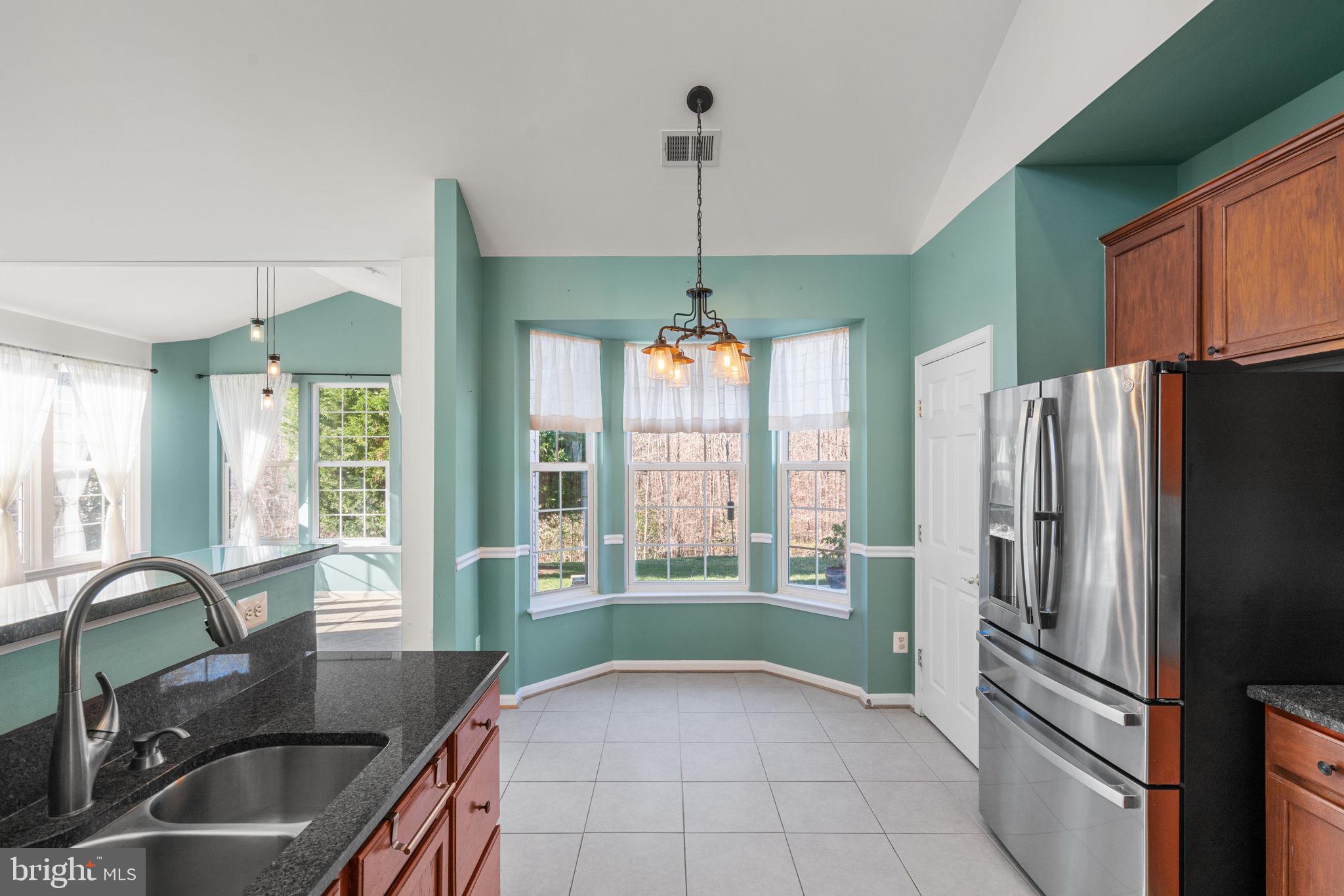 FOUR SEASONS IN HISTORIC VIRGINIA - Residential