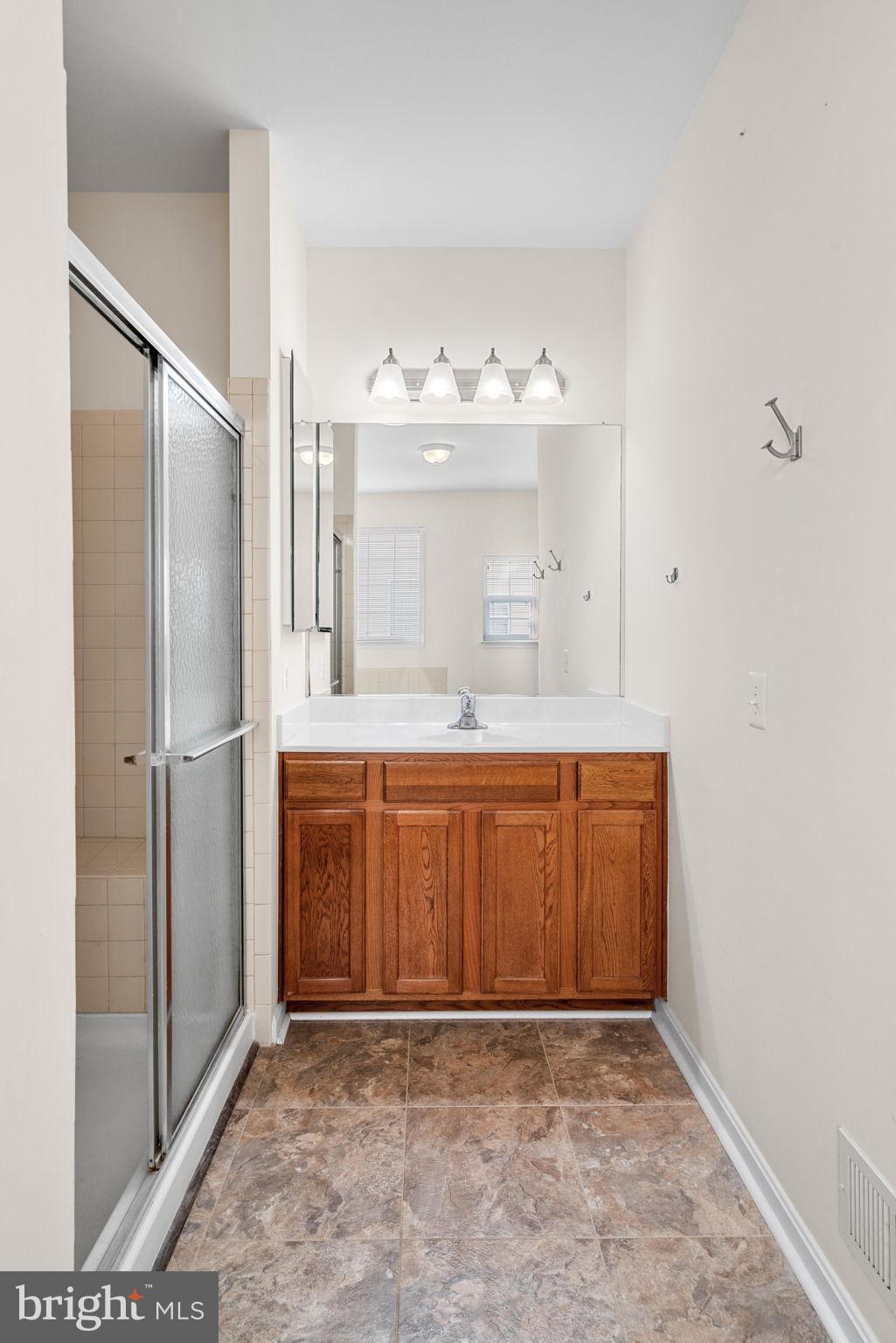 FOUR SEASONS IN HISTORIC VIRGINIA - Residential