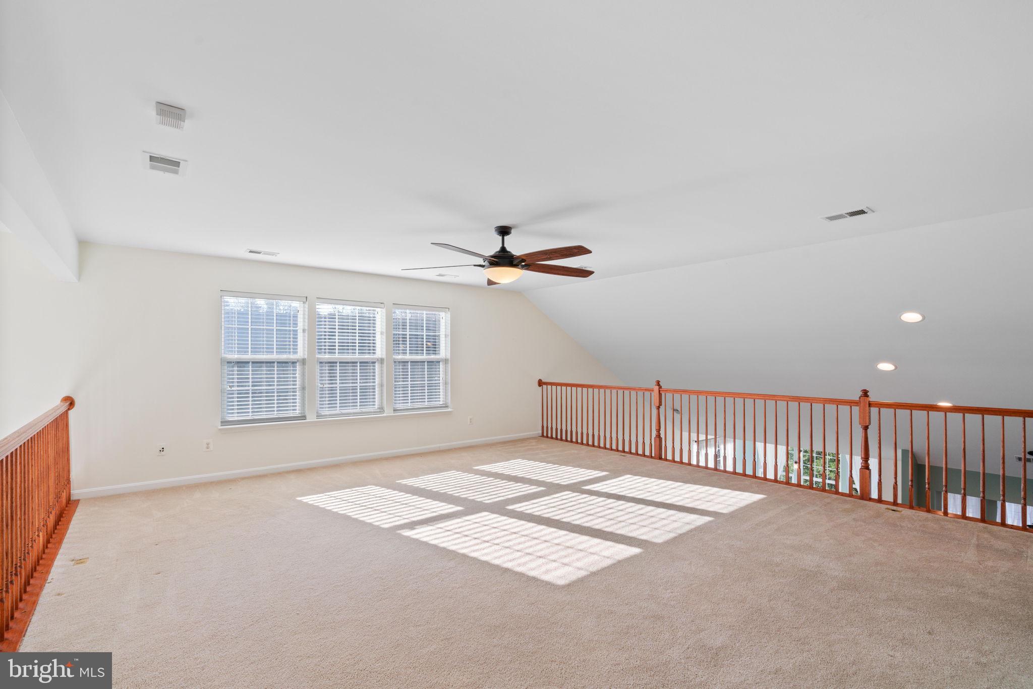 FOUR SEASONS IN HISTORIC VIRGINIA - Residential