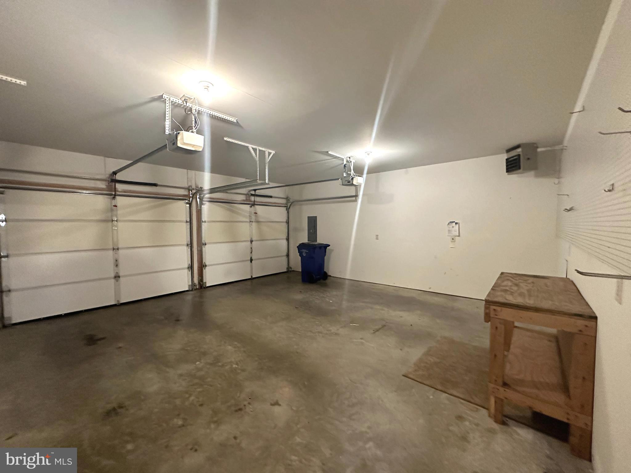 GREENWICH PARK - Residential Lease