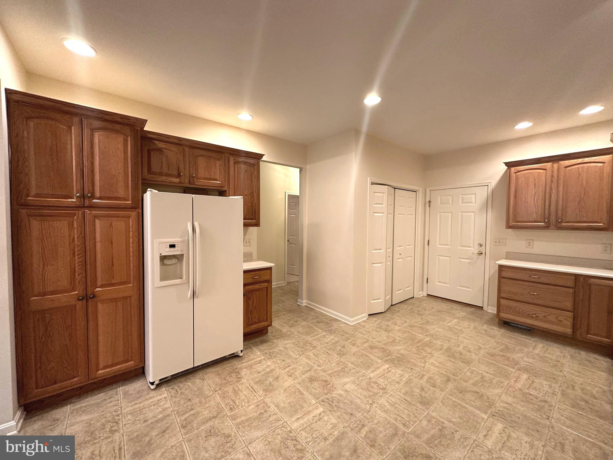 GREENWICH PARK - Residential Lease