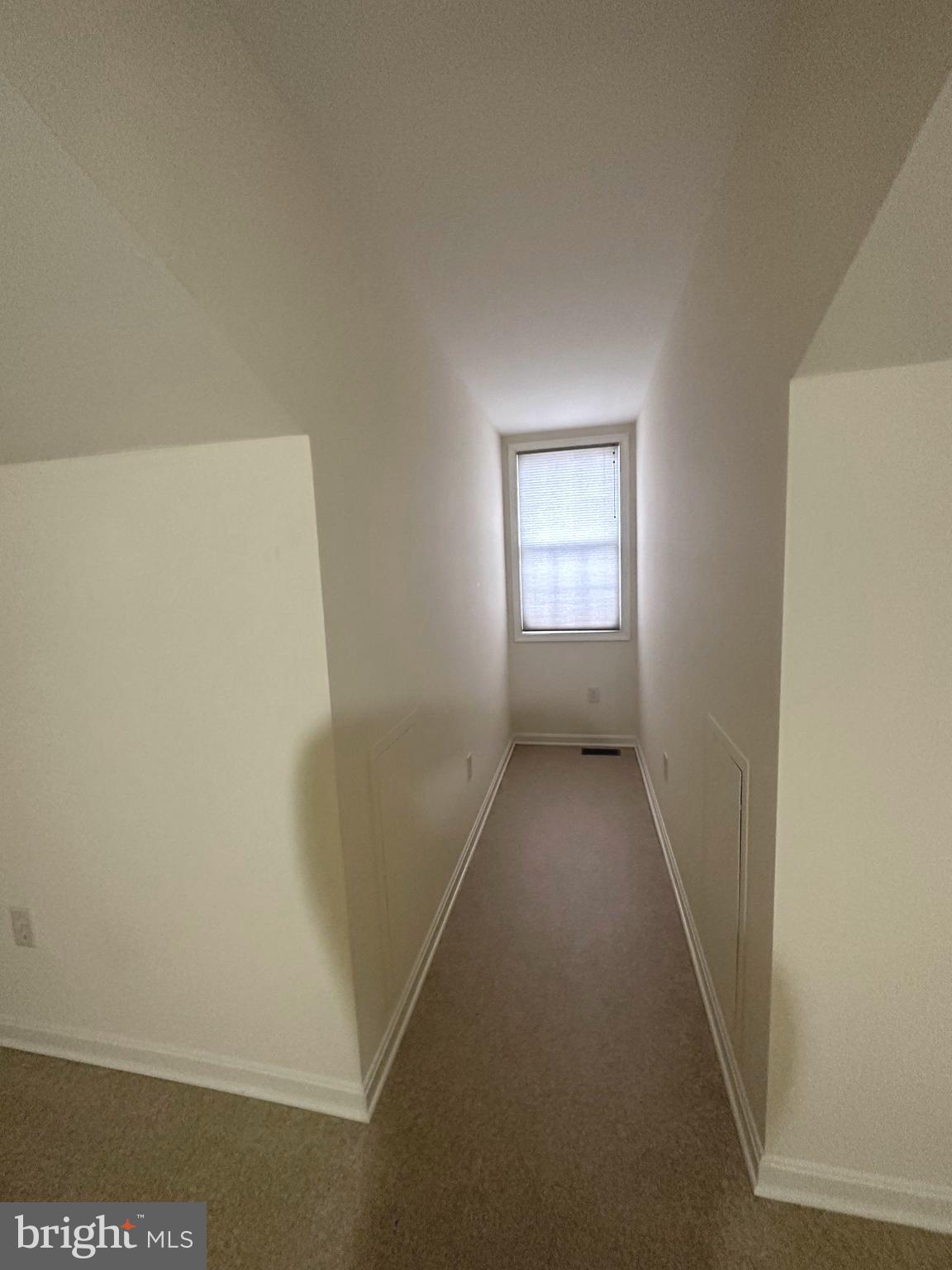 GREENWICH PARK - Residential Lease