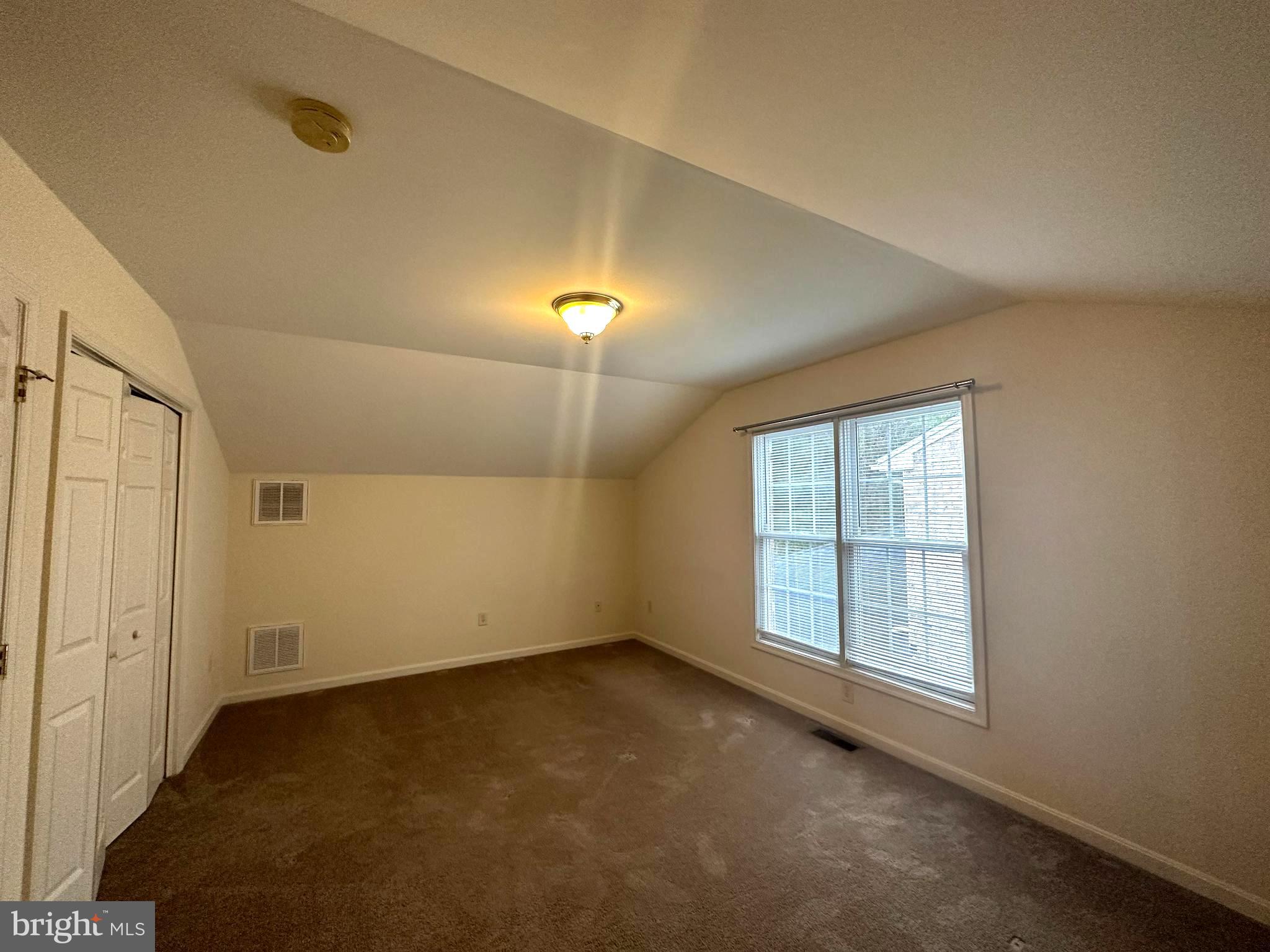 GREENWICH PARK - Residential Lease