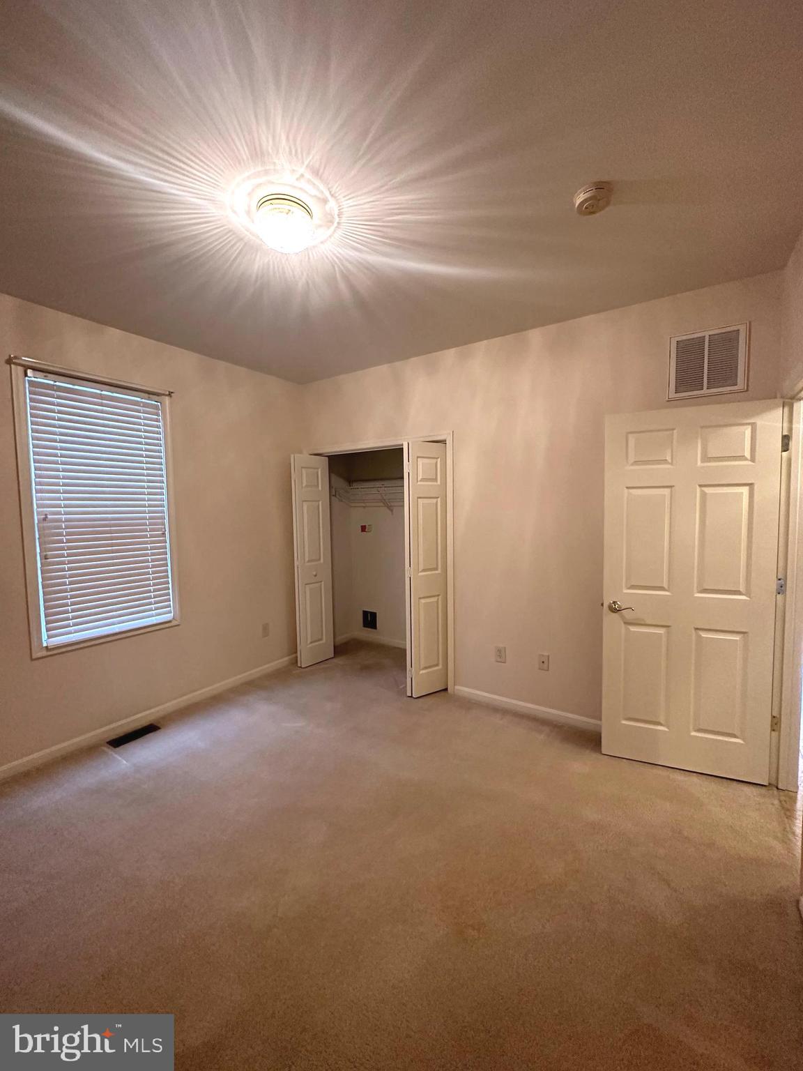 GREENWICH PARK - Residential Lease