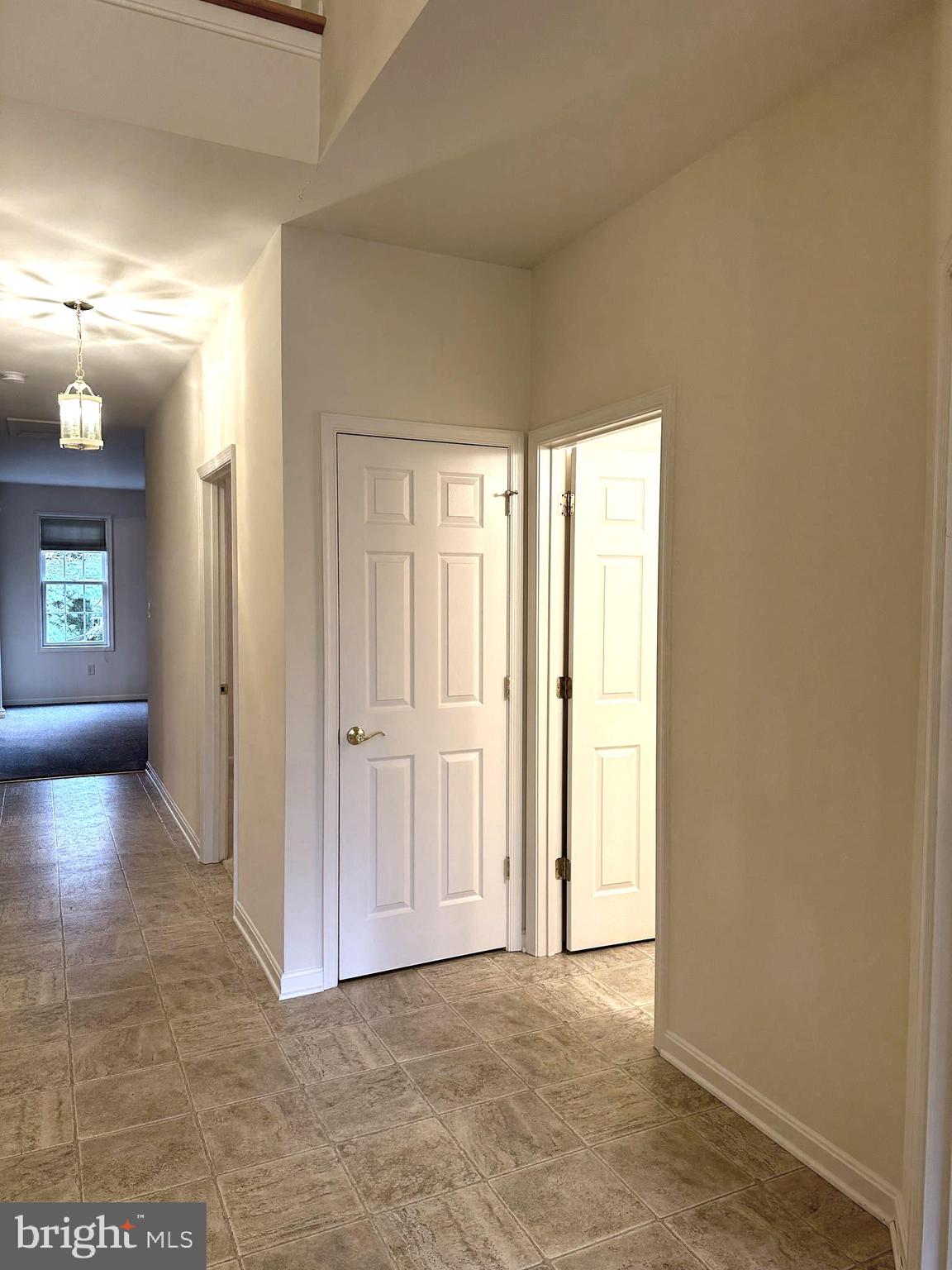 GREENWICH PARK - Residential Lease