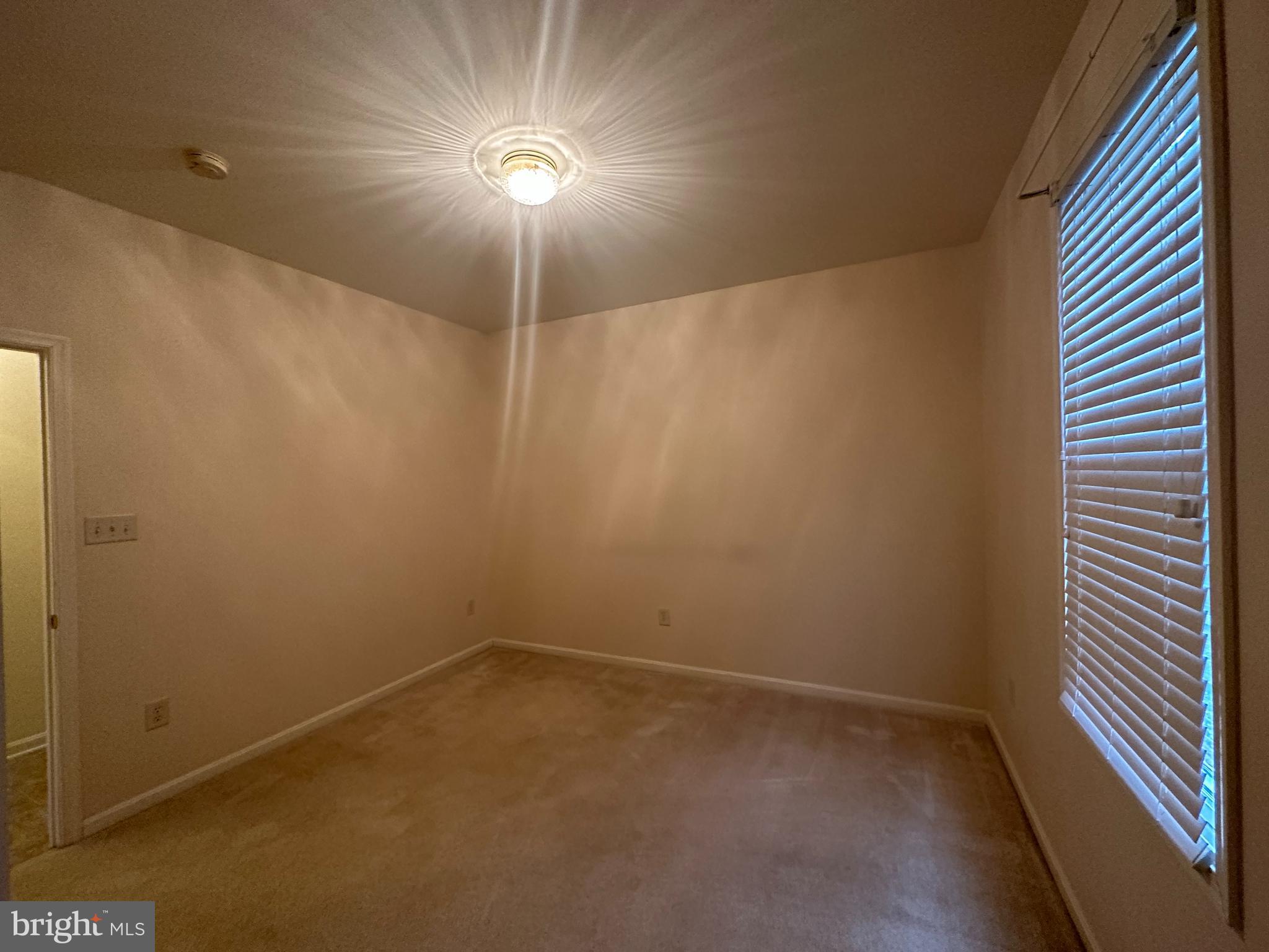 GREENWICH PARK - Residential Lease