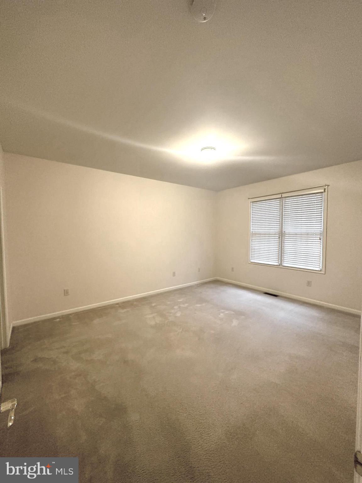 GREENWICH PARK - Residential Lease