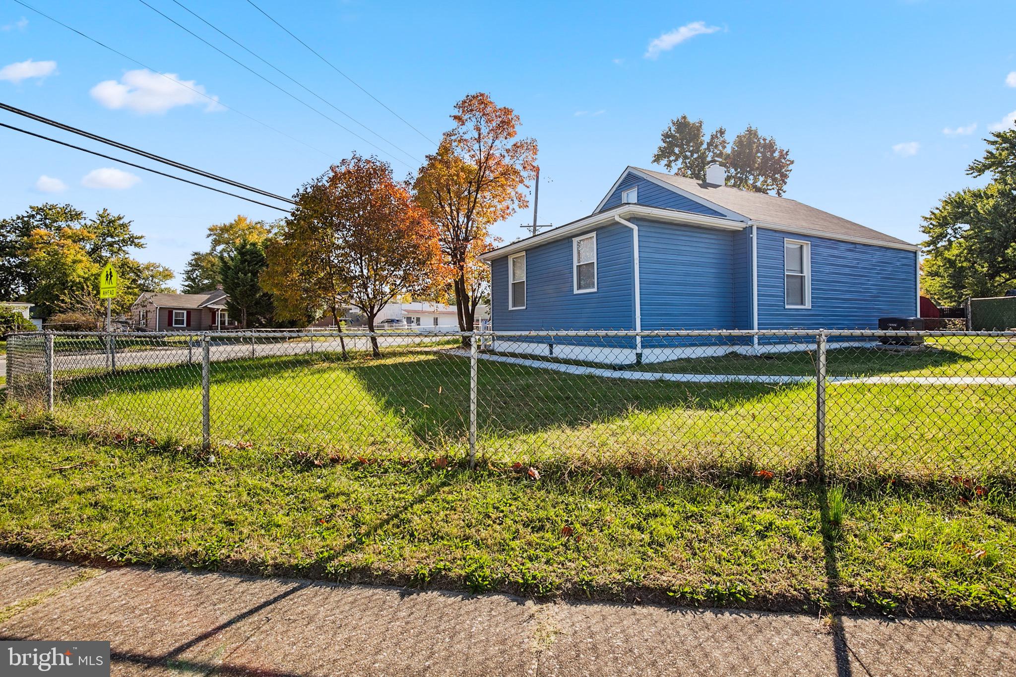 GRAY MANOR - Residential