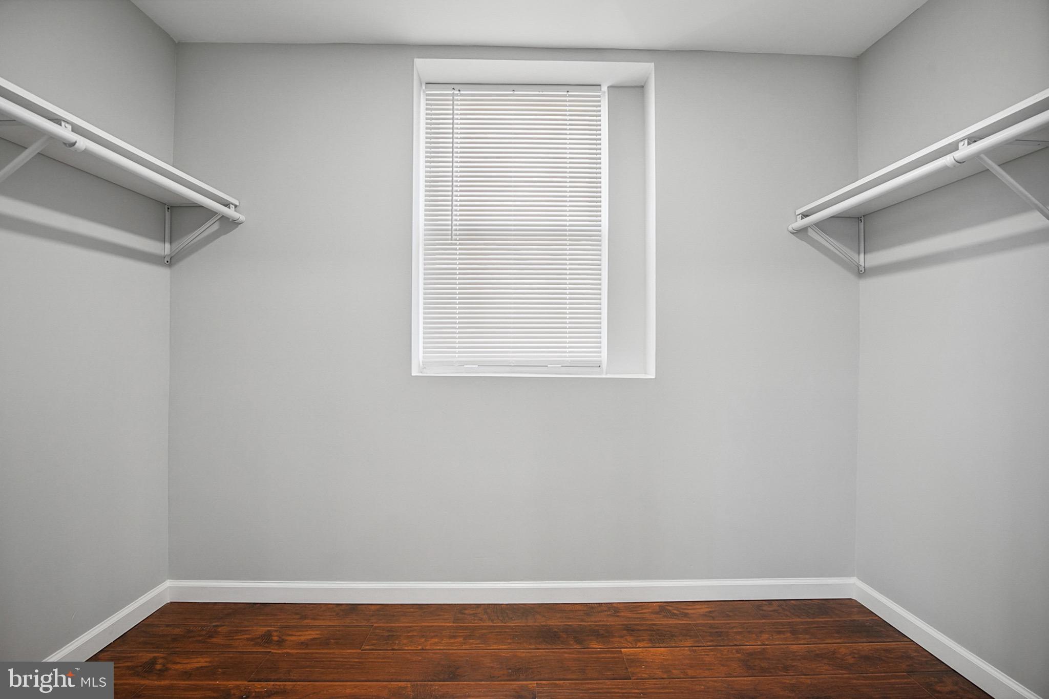 GRAY MANOR - Residential