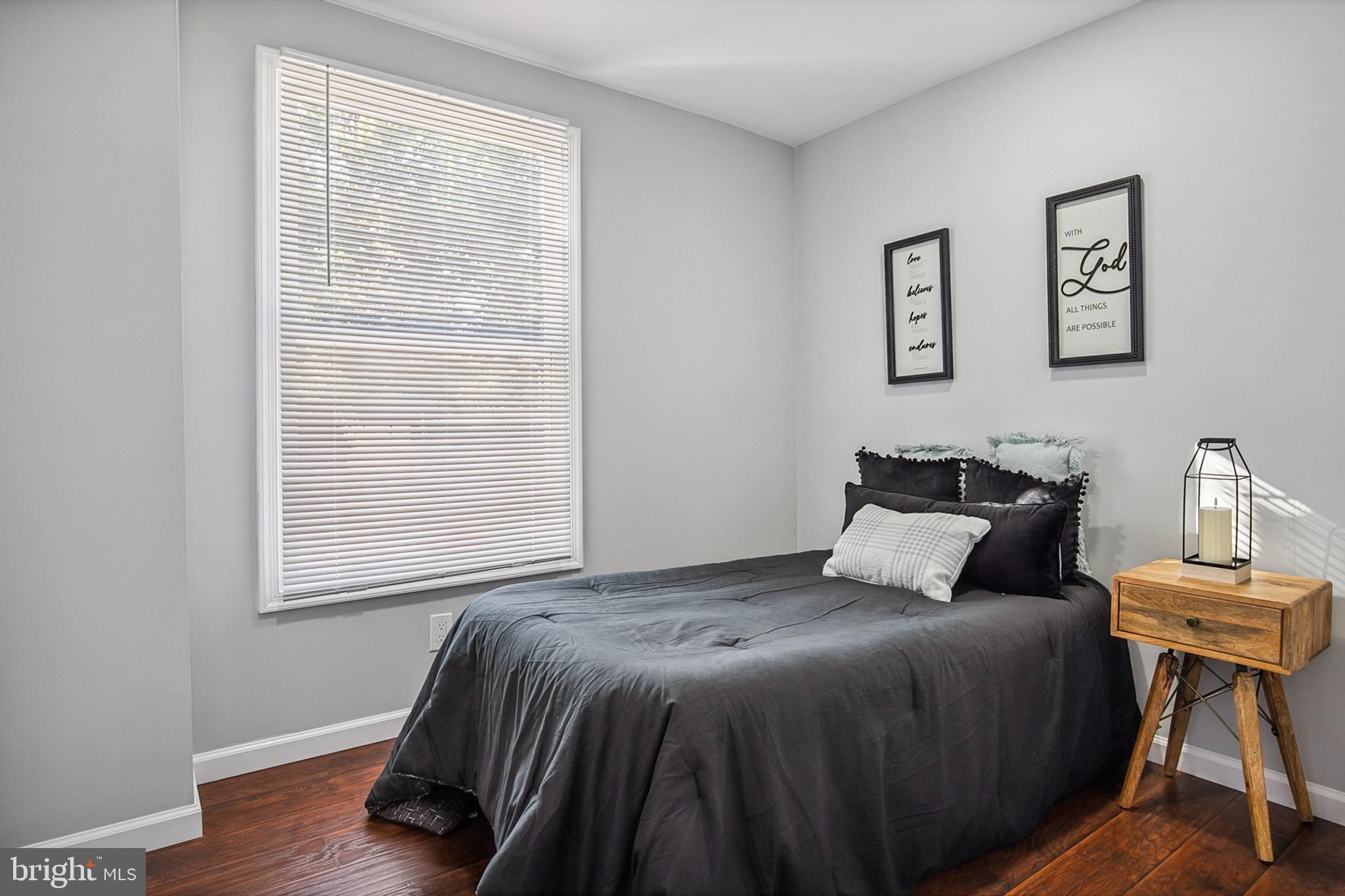 GRAY MANOR - Residential