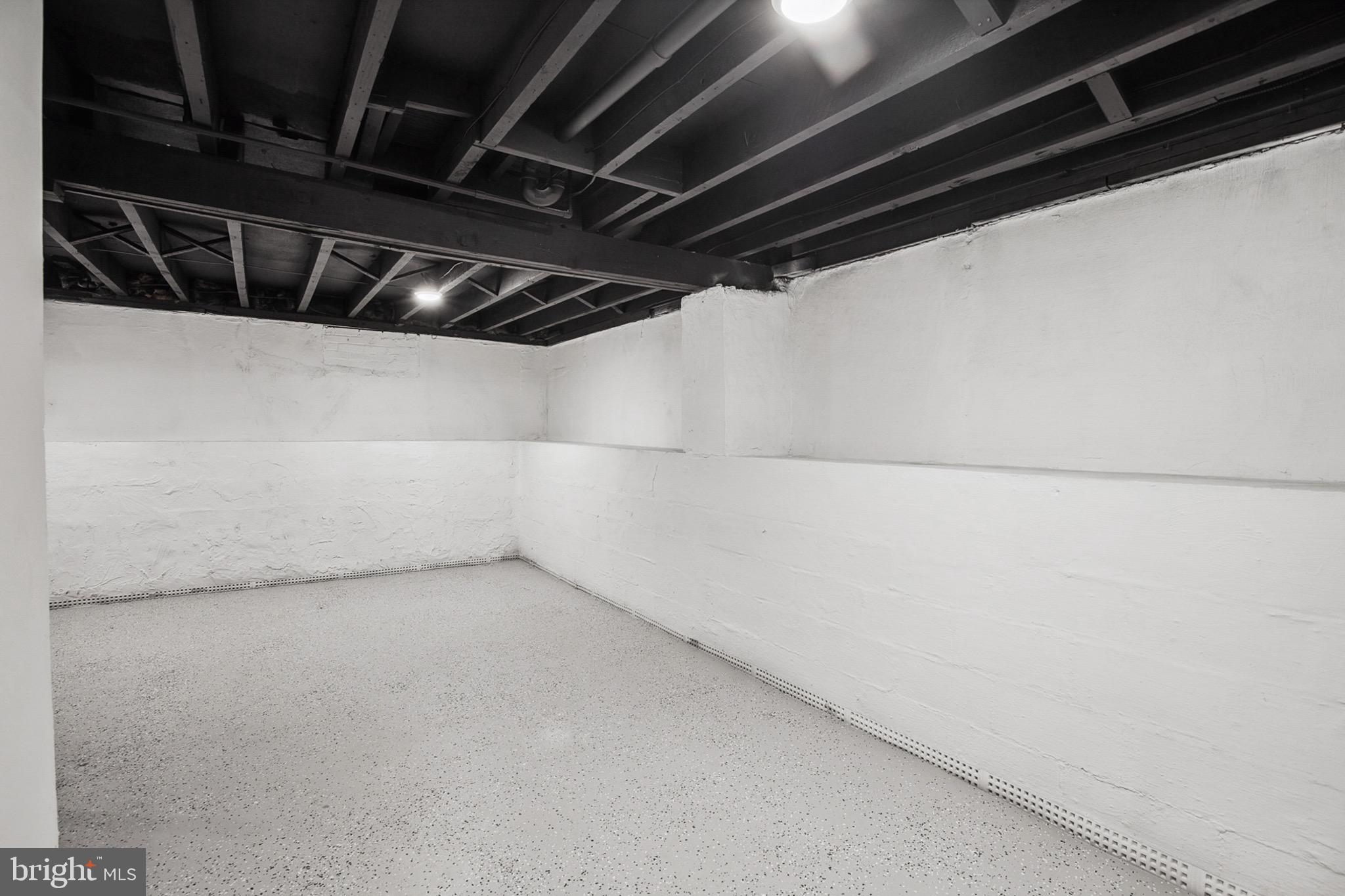 GRAY MANOR - Residential