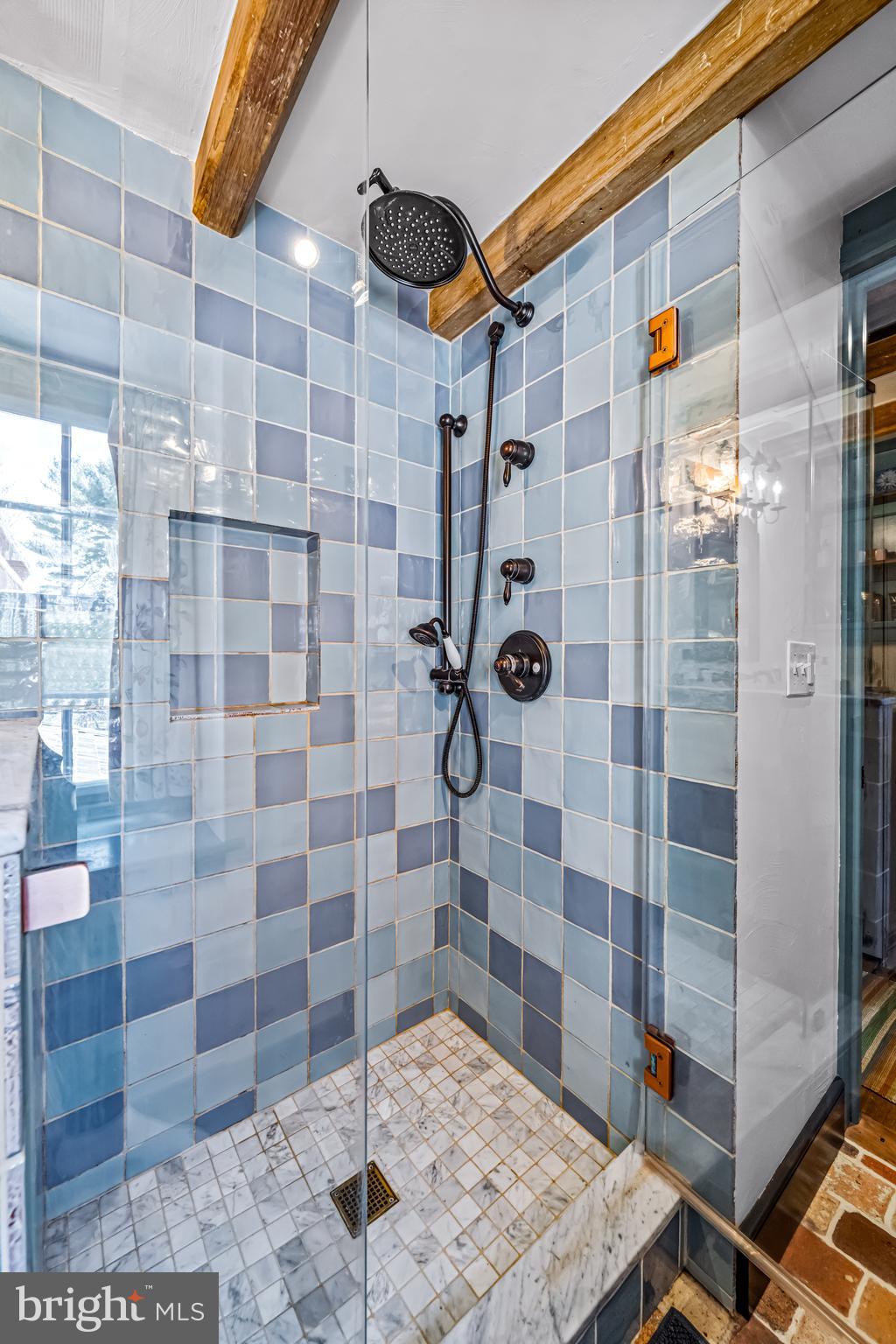 ECHO VALLEY - Residential