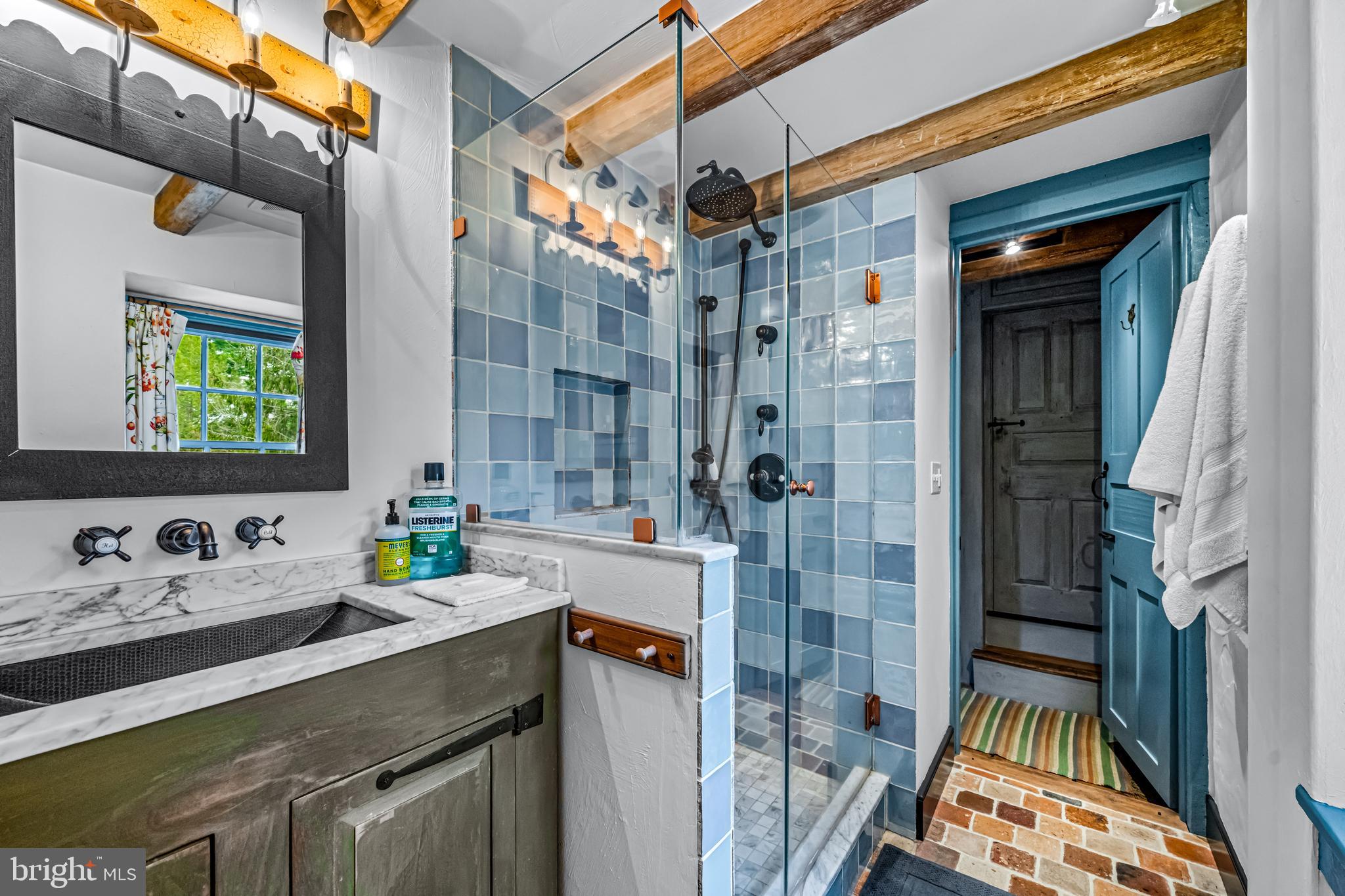 ECHO VALLEY - Residential