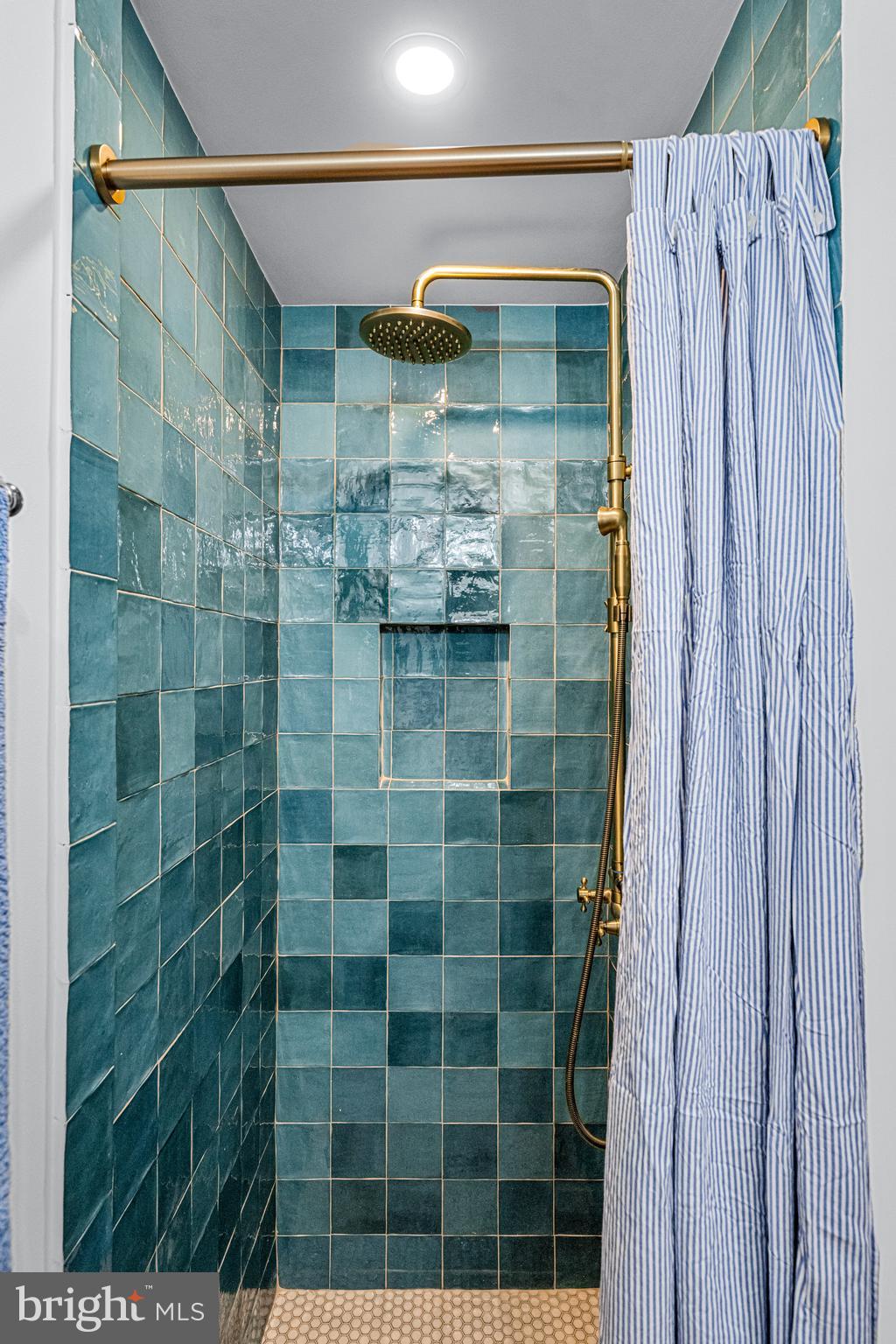 ECHO VALLEY - Residential