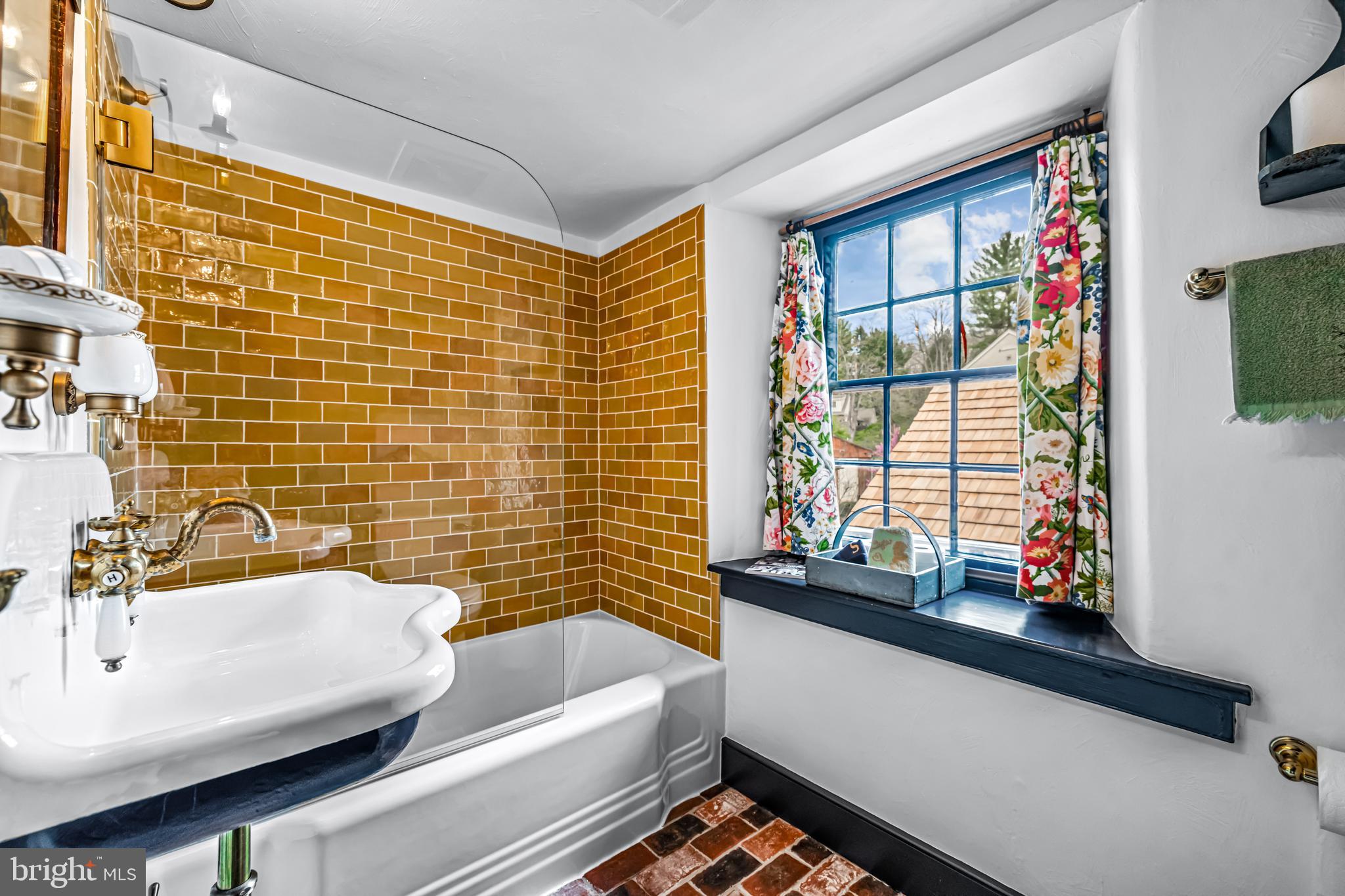 ECHO VALLEY - Residential