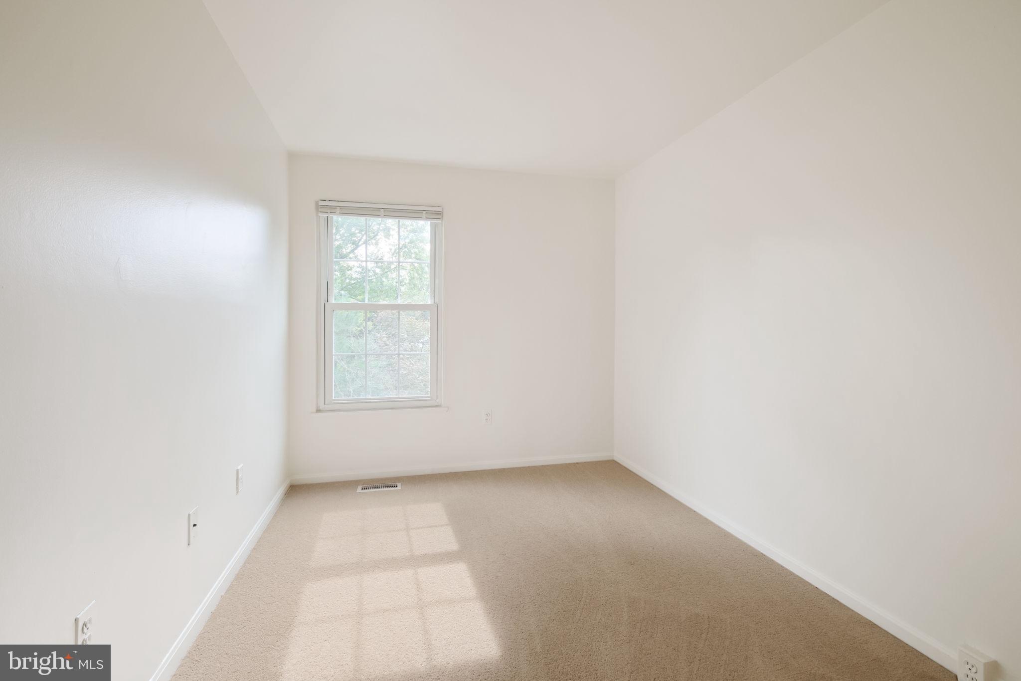 CARROLL PARK MANOR - Residential Lease