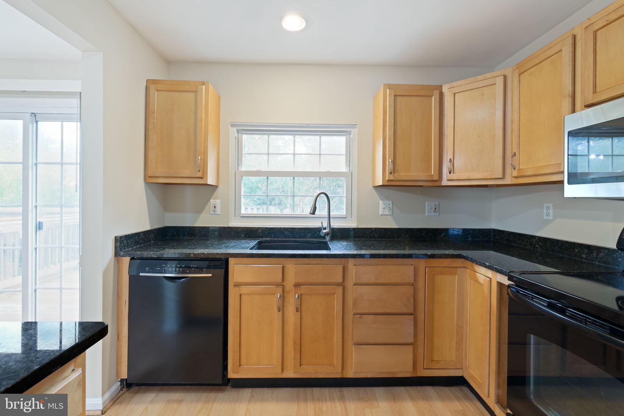 CARROLL PARK MANOR - Residential Lease