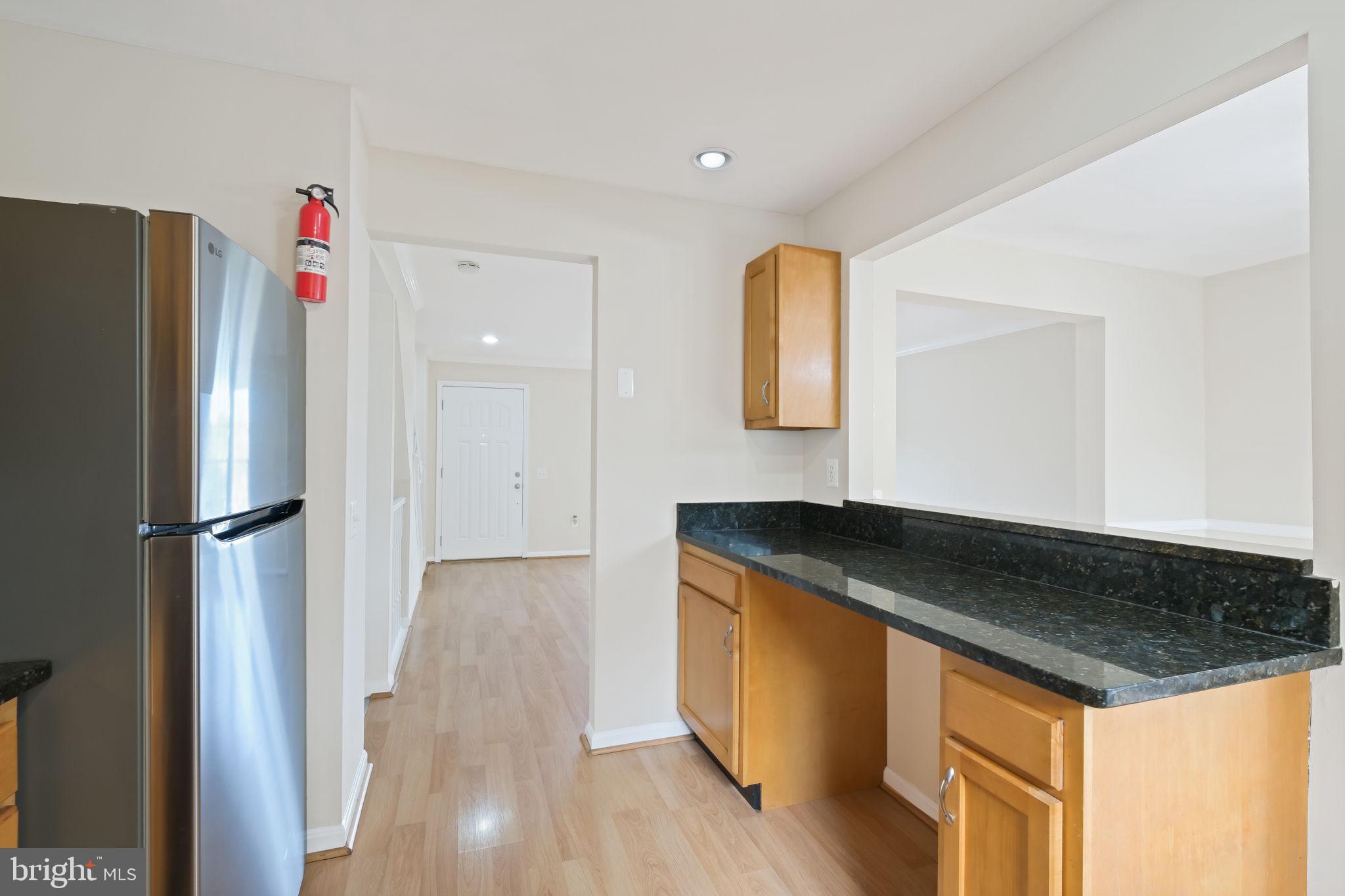 CARROLL PARK MANOR - Residential Lease