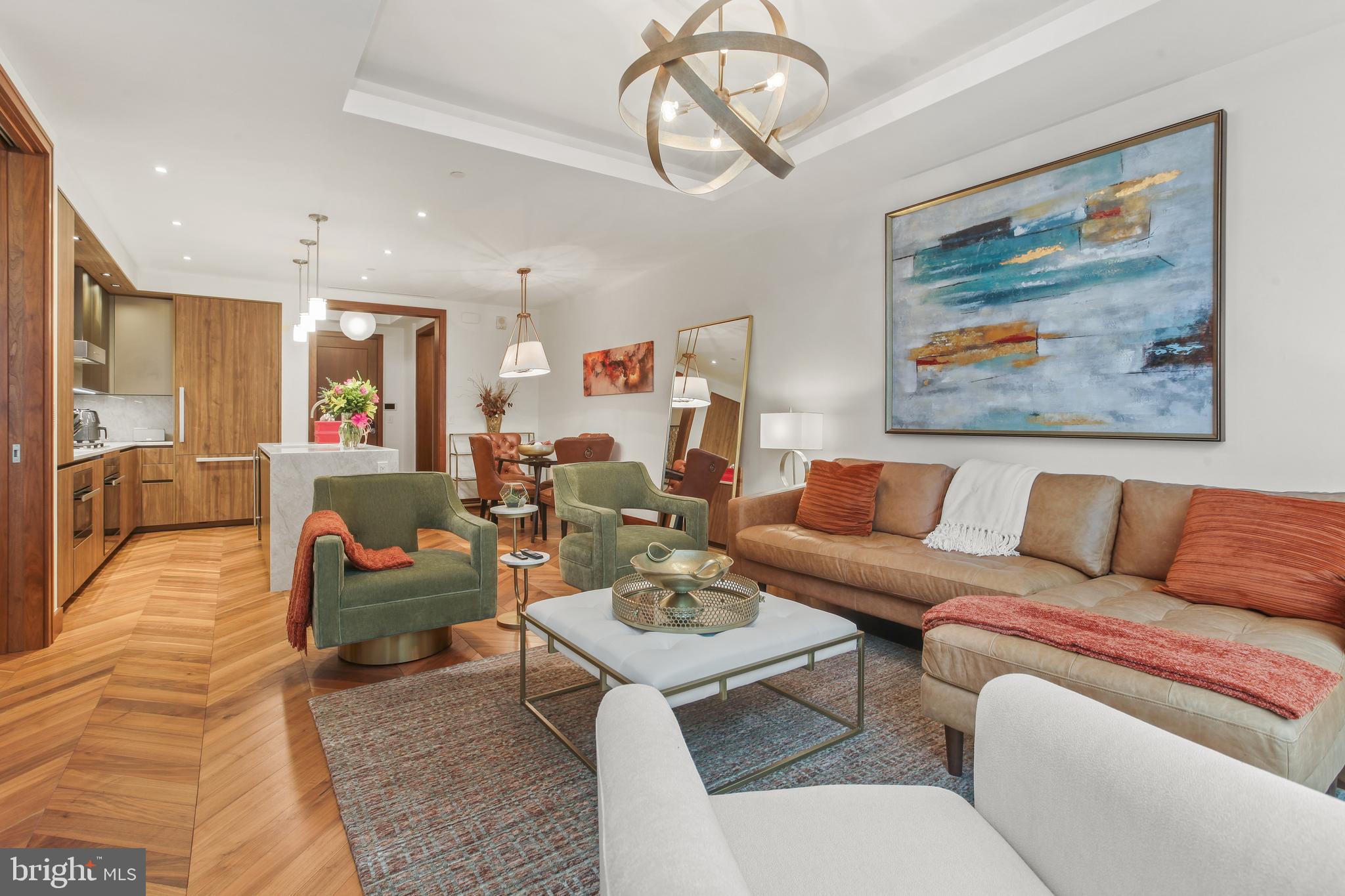 FOUR SEASONS PRIVATE RESIDENCES - Residential Lease