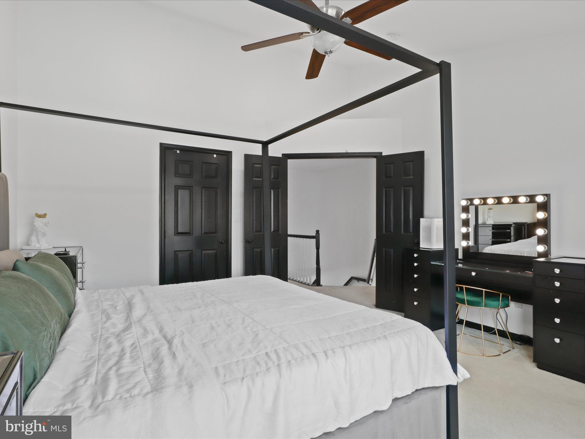 SOUTH RIDING - Residential