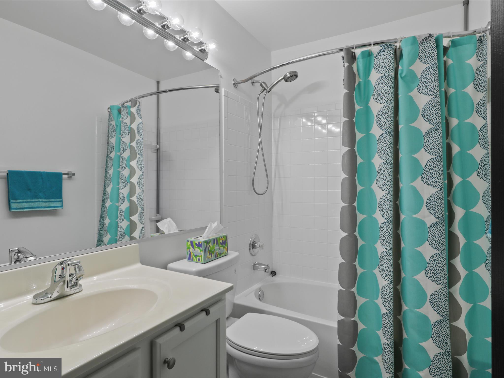 SOUTH RIDING - Residential