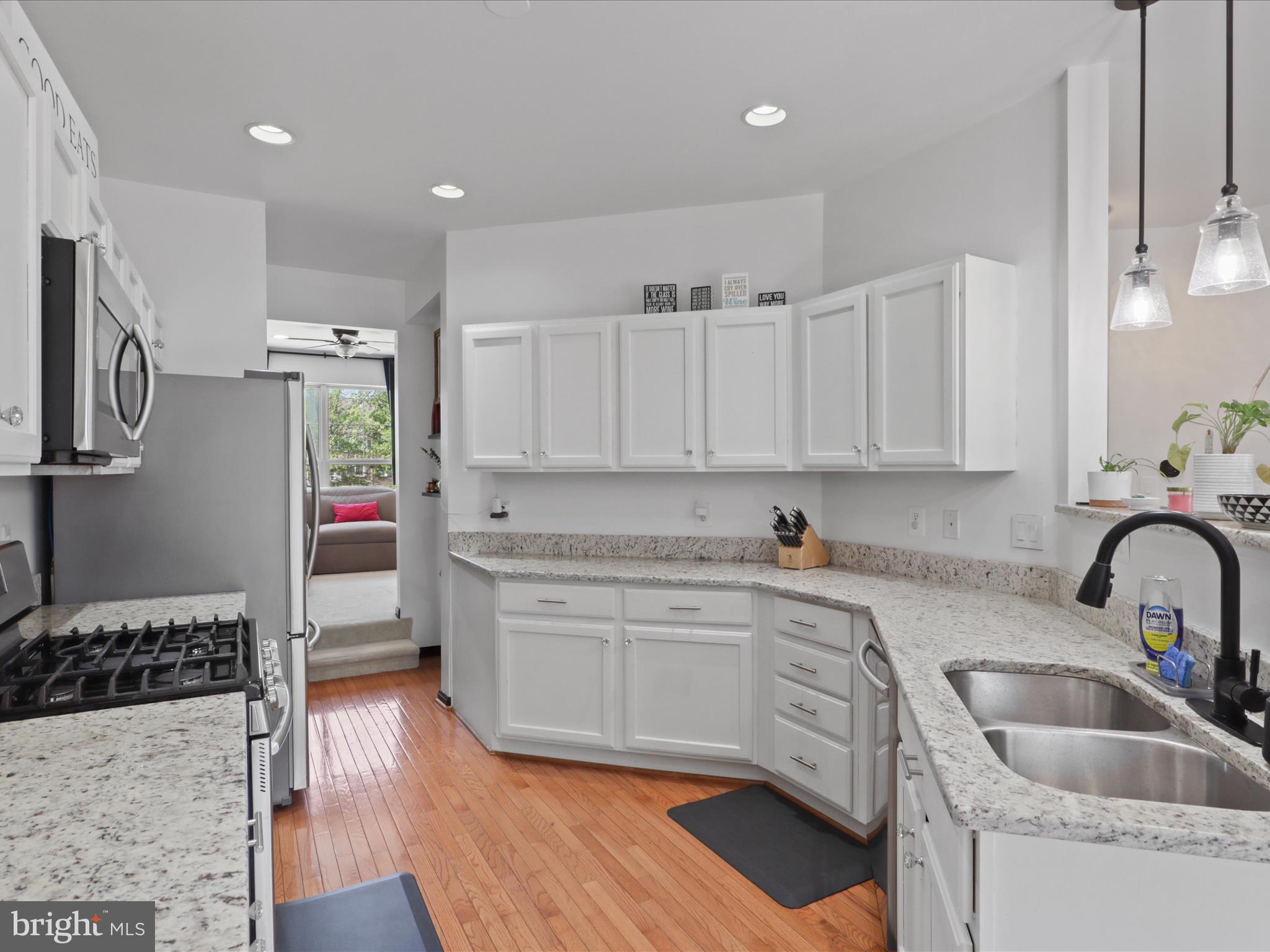 SOUTH RIDING - Residential