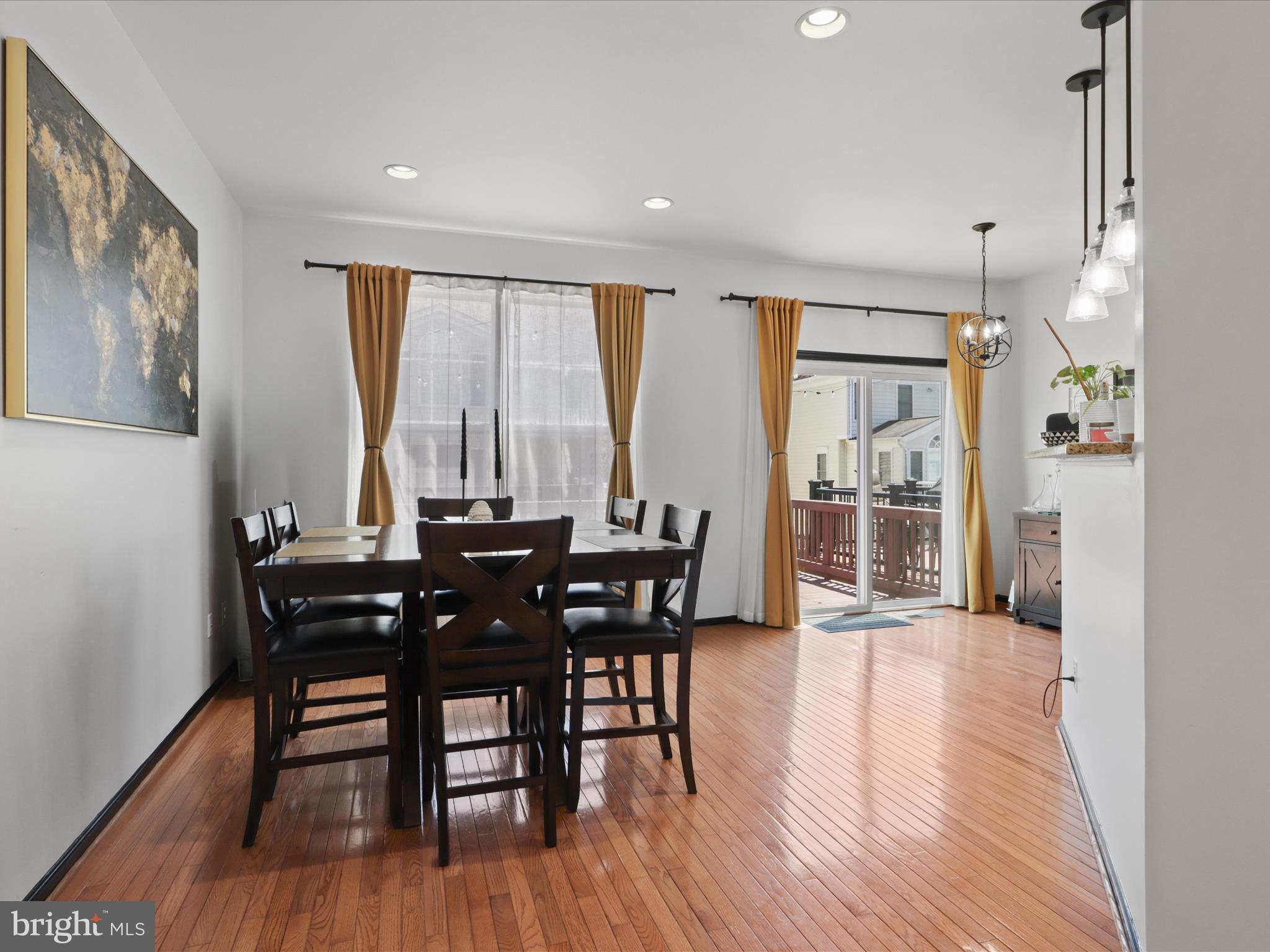 SOUTH RIDING - Residential