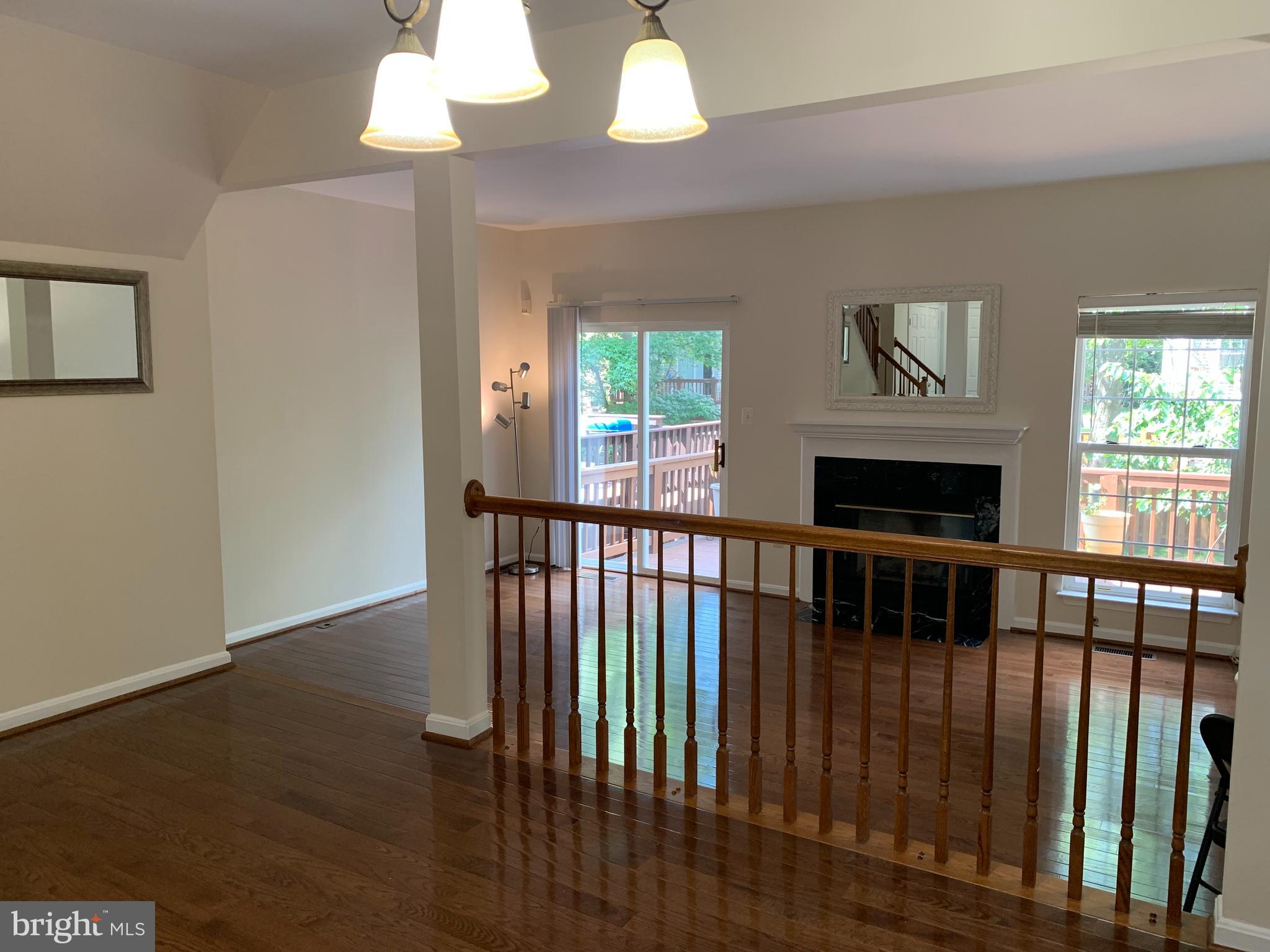 ASHBURN FARM - Residential Lease