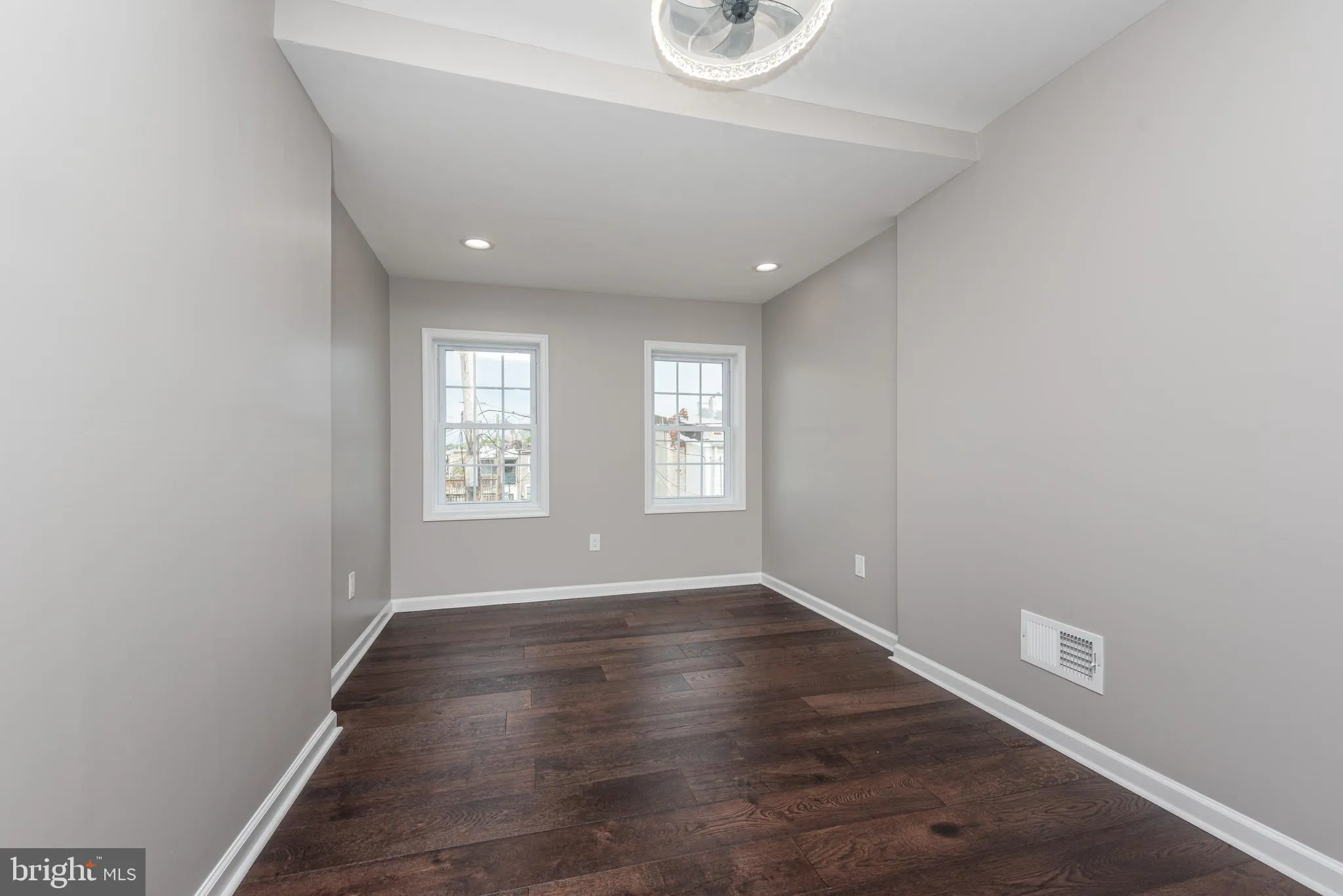 Baltimore, Maryland 21205, United States, 3 Bedrooms Bedrooms, ,3 BathroomsBathrooms,Residential,Active,31428