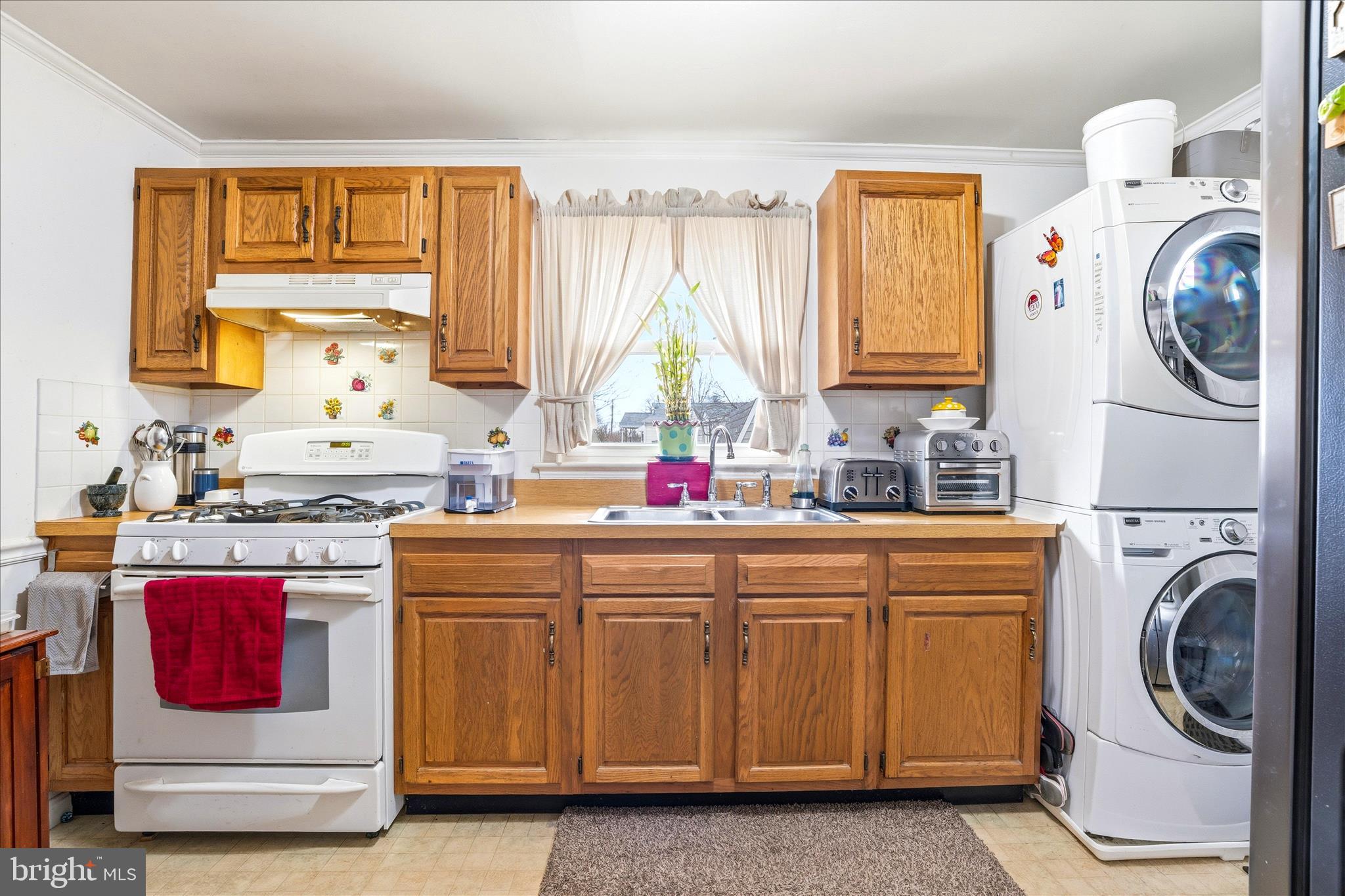 ROCKCREST - Residential