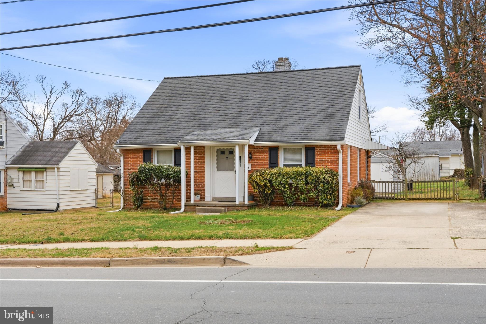 1105 EDMONSTON DRIVE