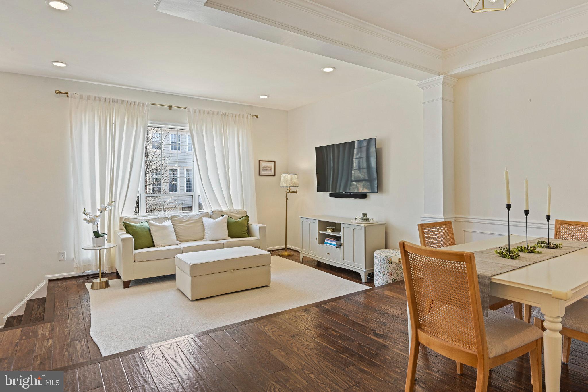 47716 SANDBANK SQUARE