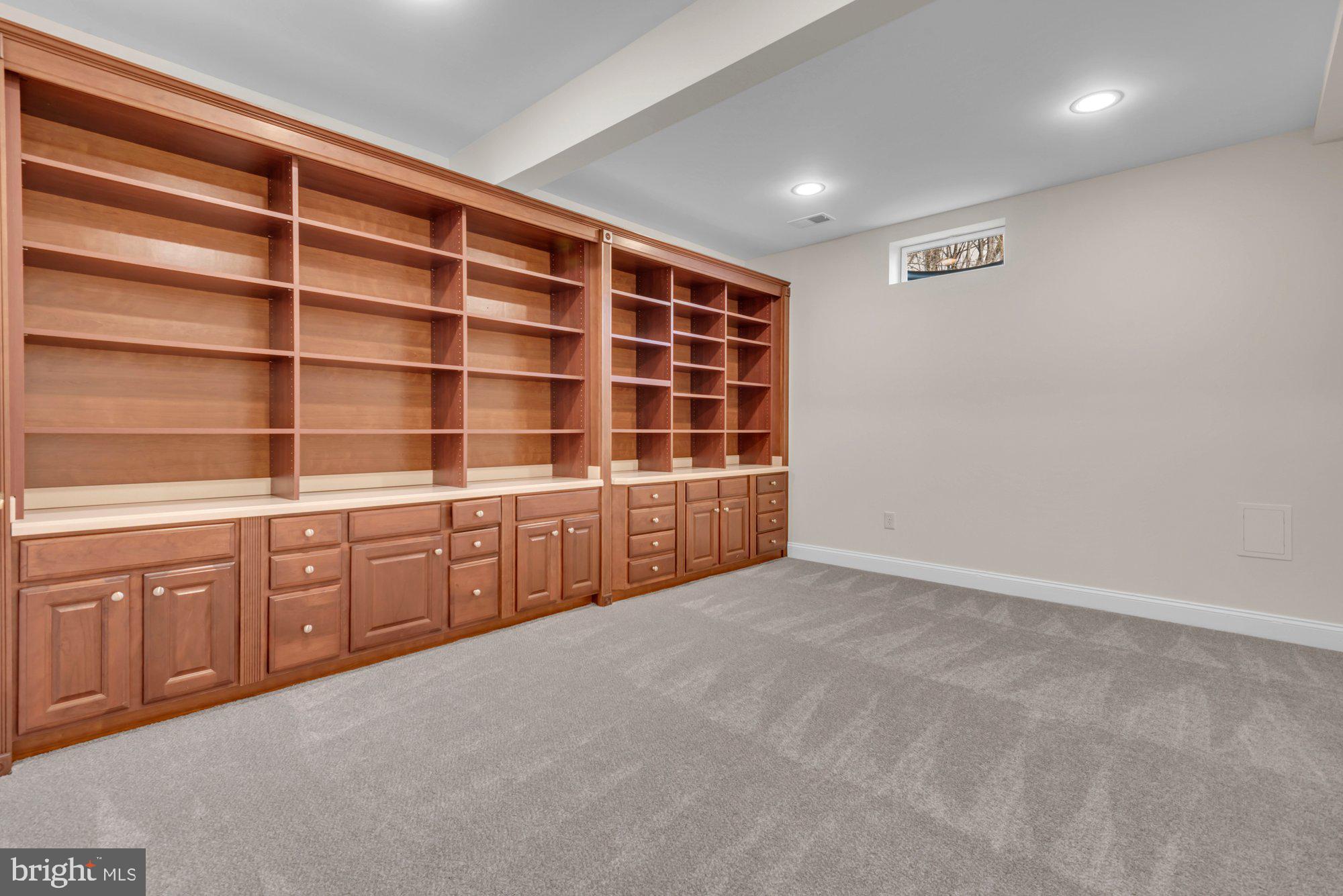 BROAD CREEK LANDING - Residential