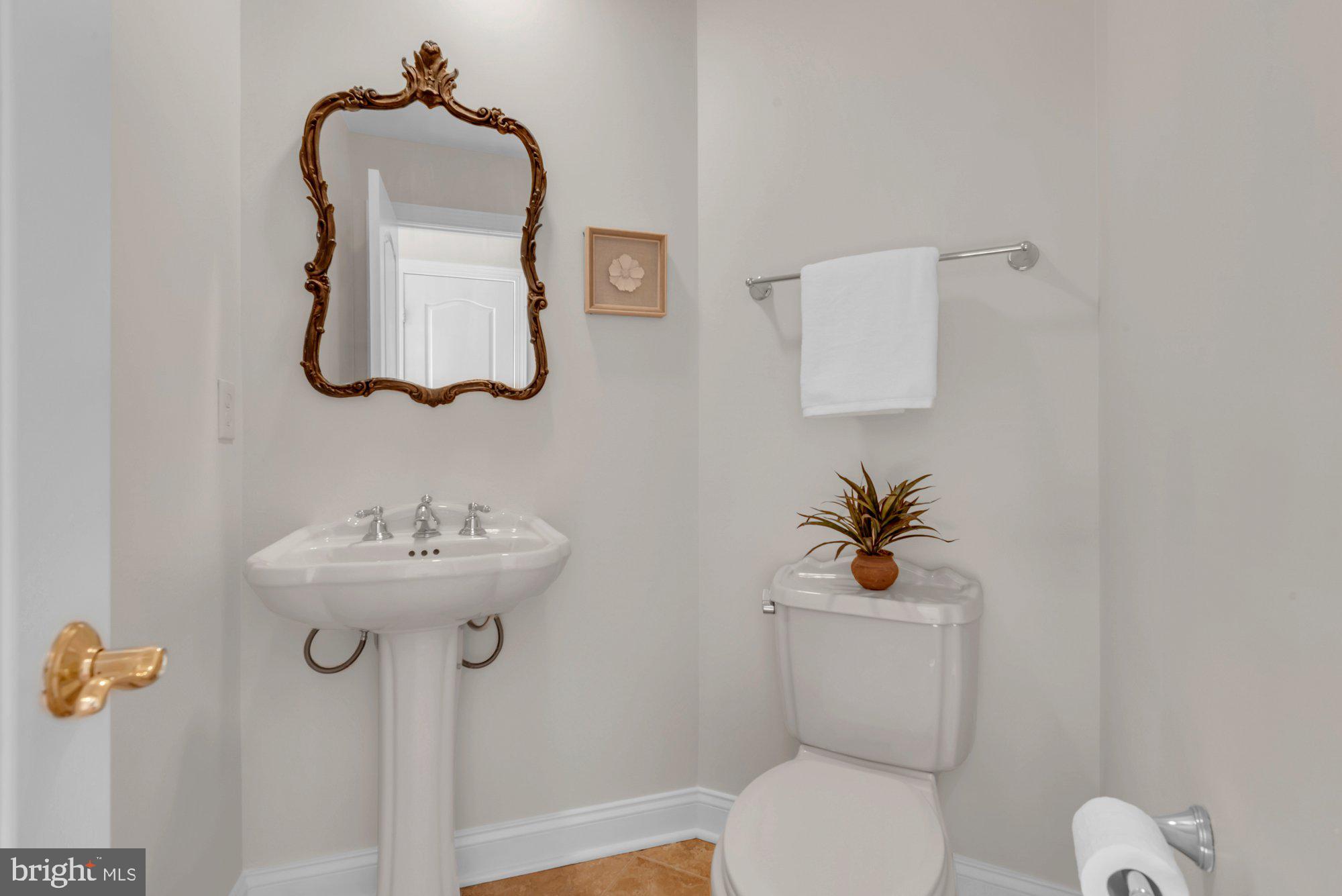 BROAD CREEK LANDING - Residential