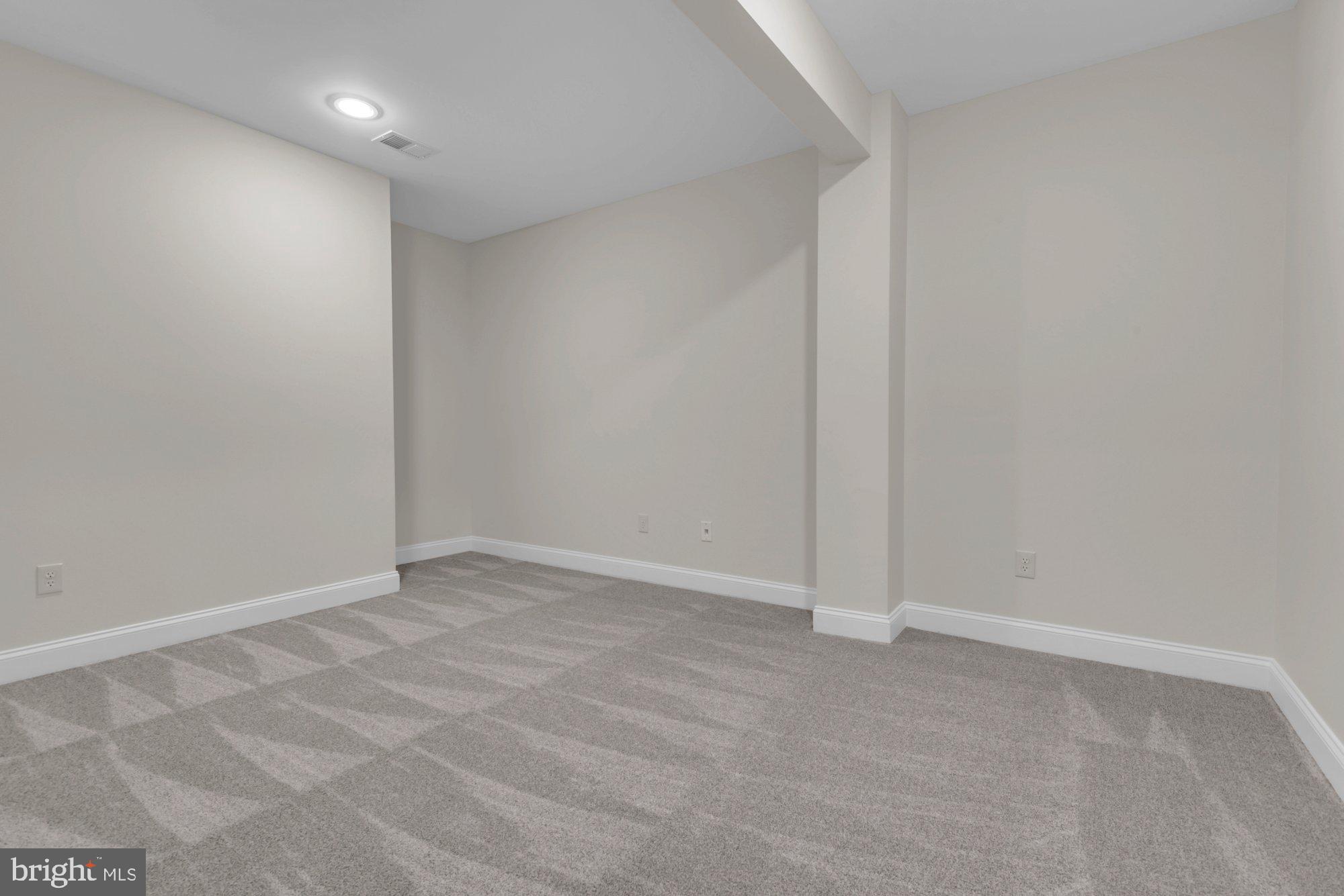 BROAD CREEK LANDING - Residential