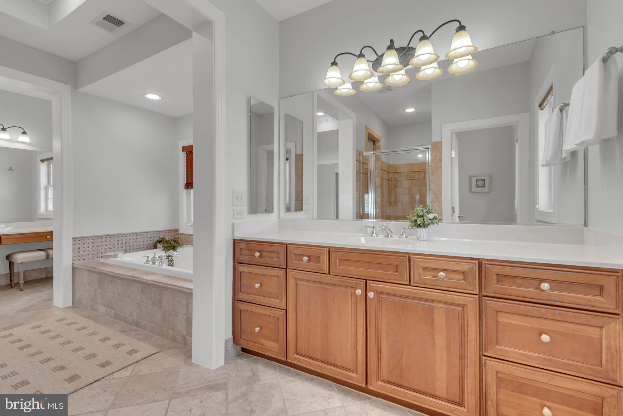 BROAD CREEK LANDING - Residential