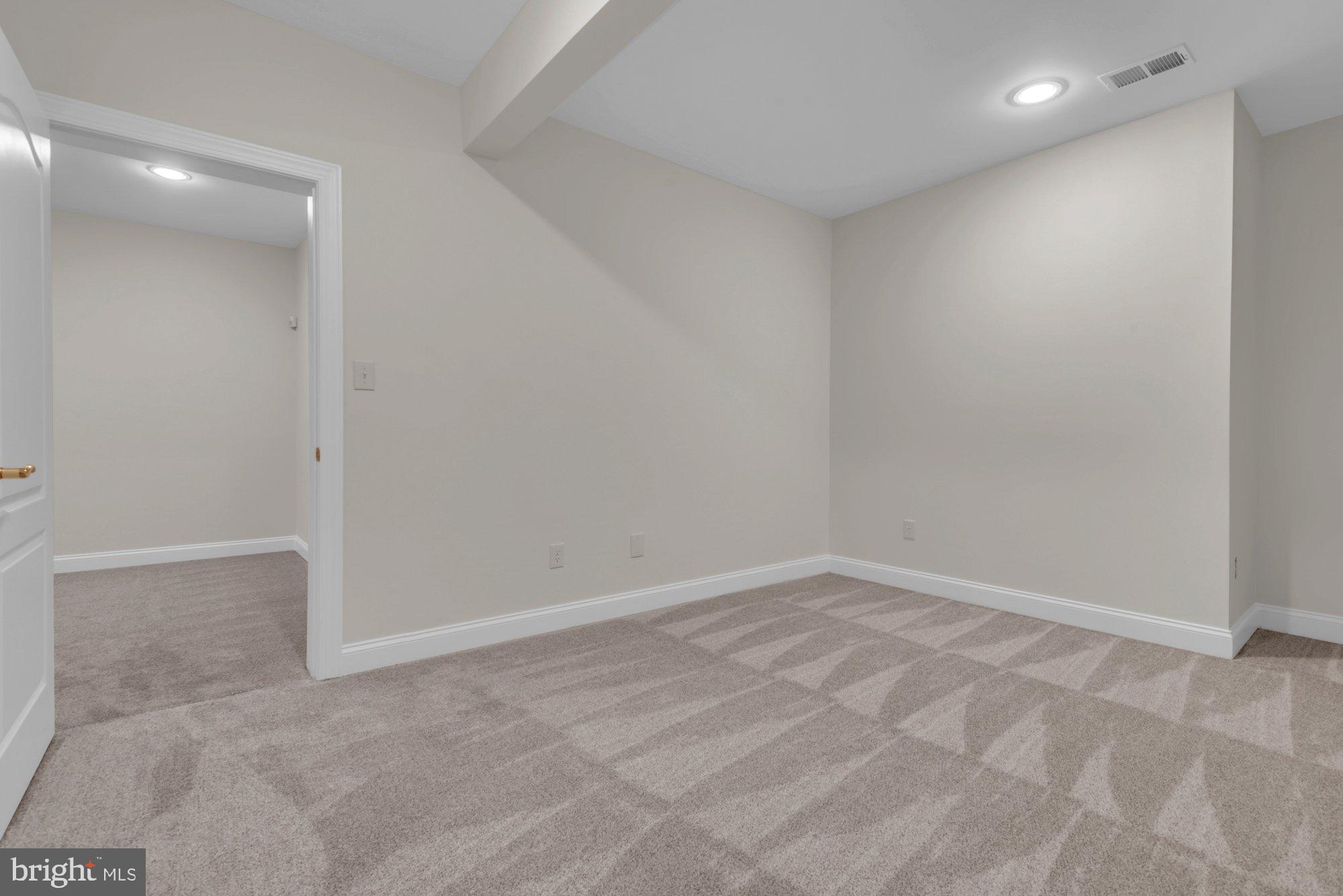 BROAD CREEK LANDING - Residential