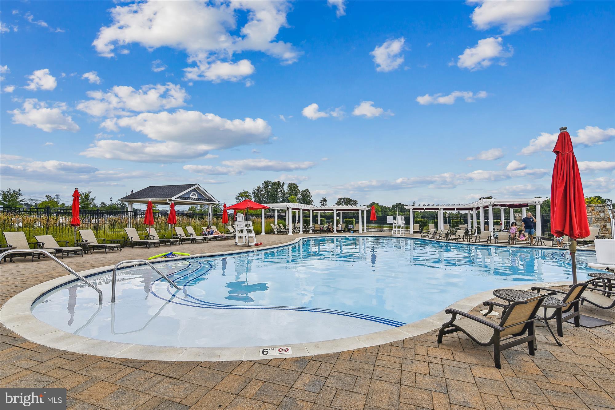 TWO RIVERS - Residential