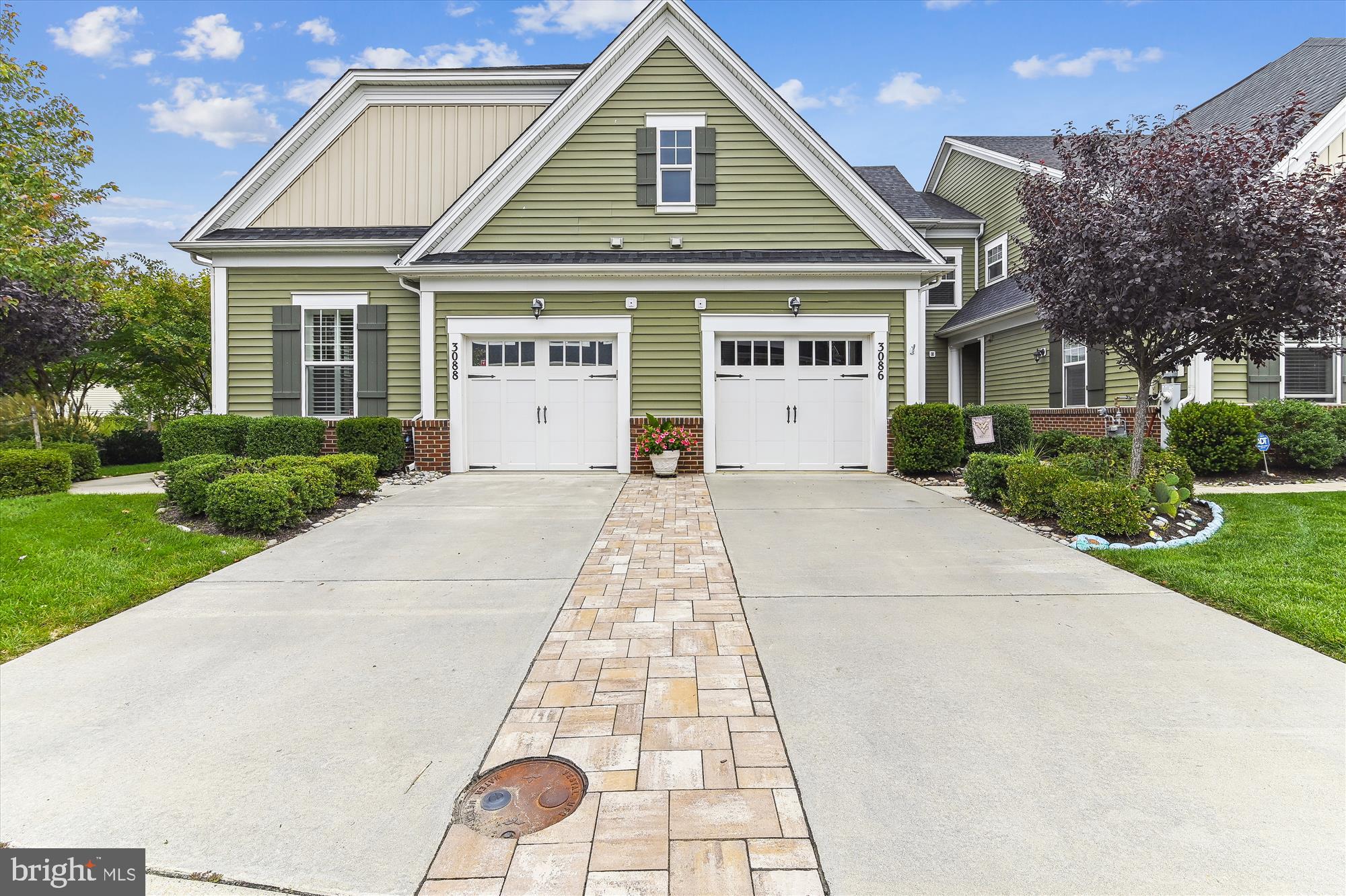 TWO RIVERS - Residential