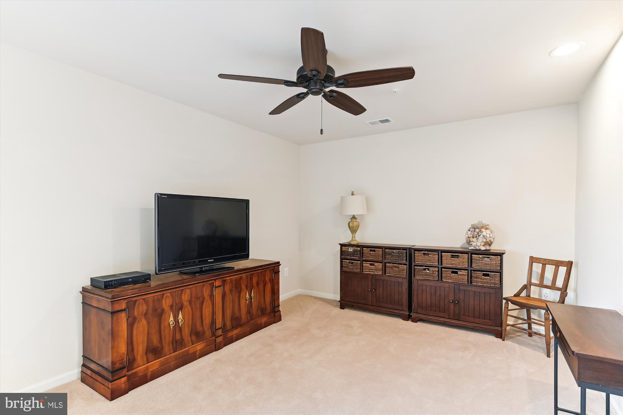 TWO RIVERS - Residential