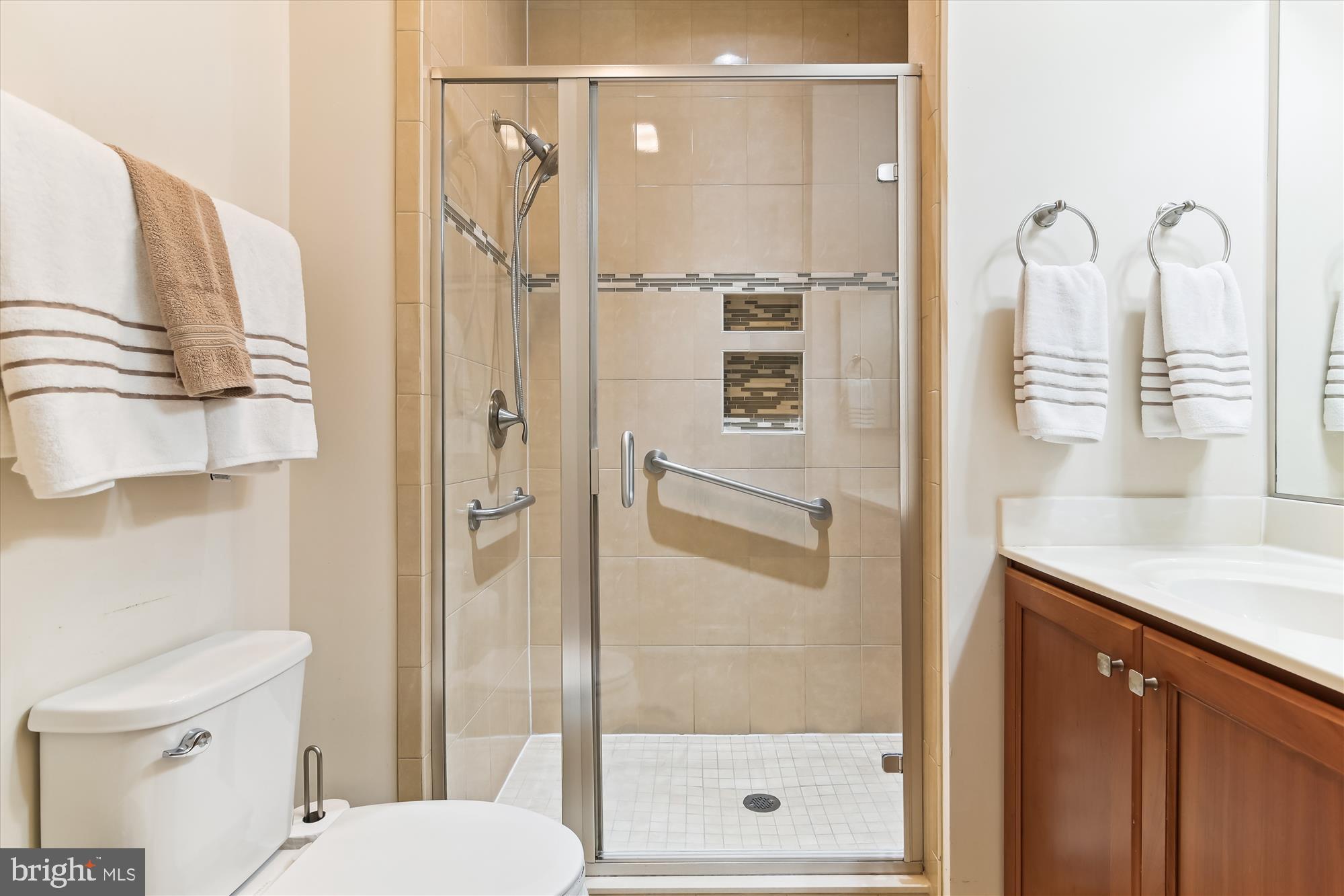 TWO RIVERS - Residential