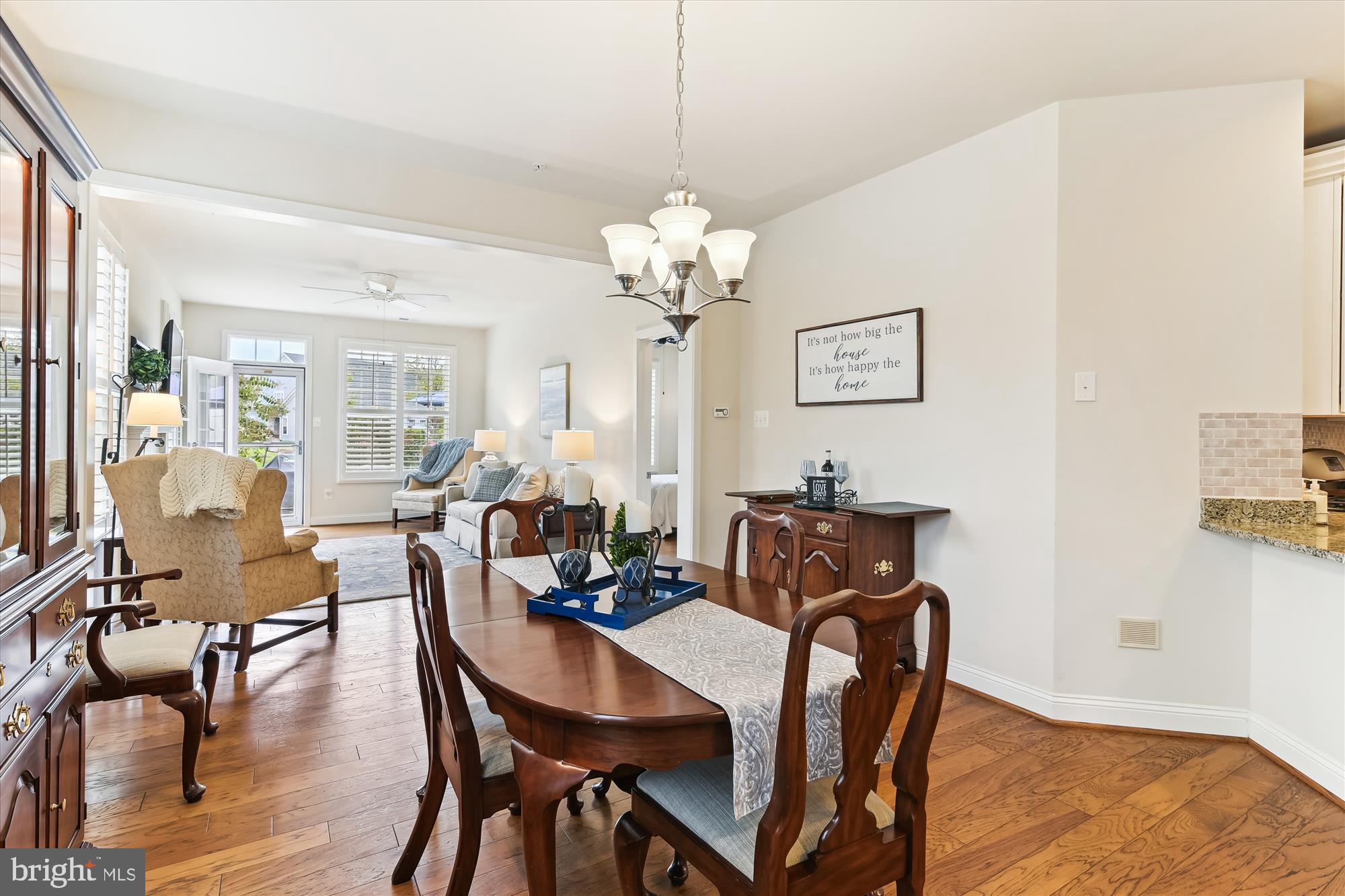 TWO RIVERS - Residential