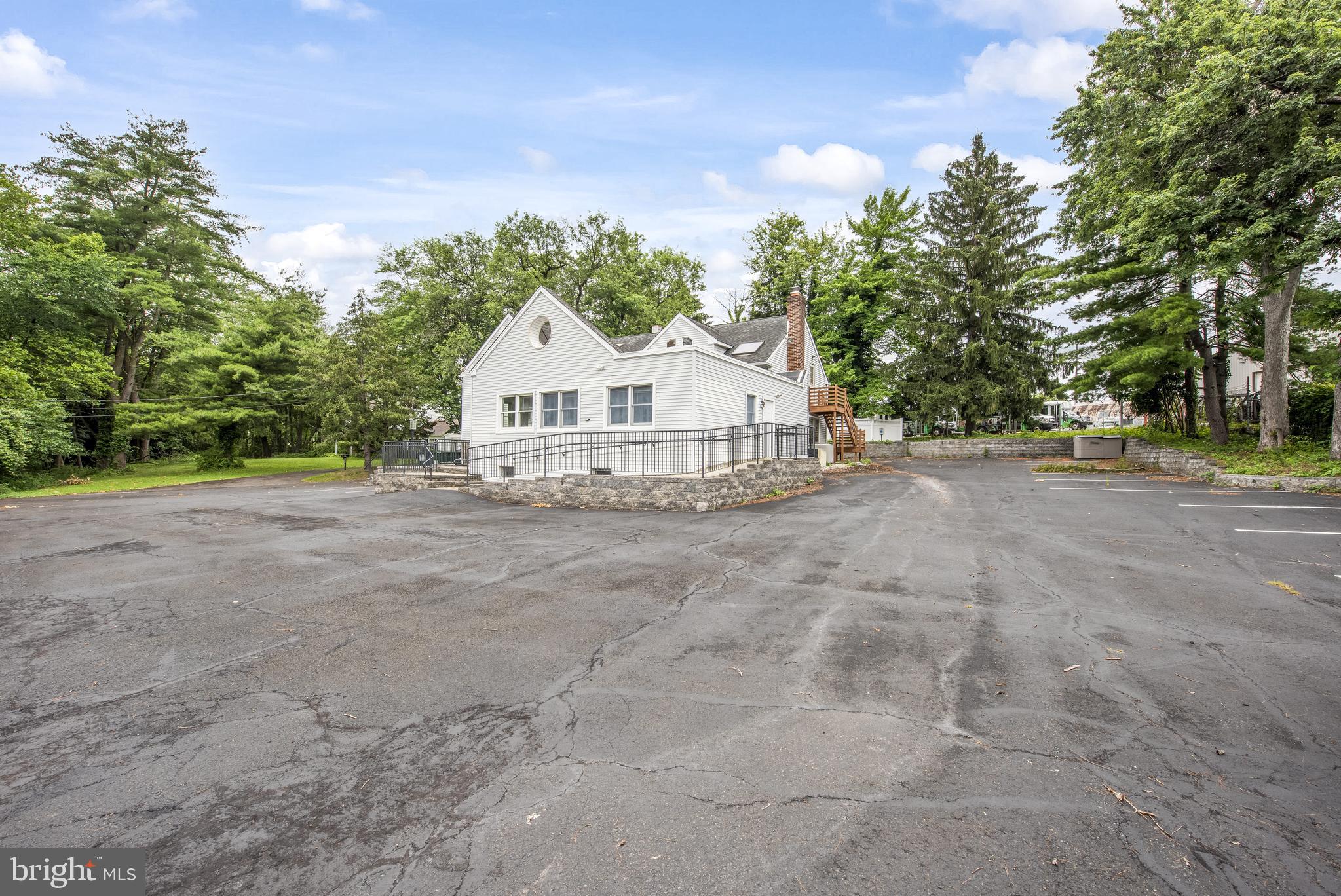 724 FITZWATERTOWN ROAD
