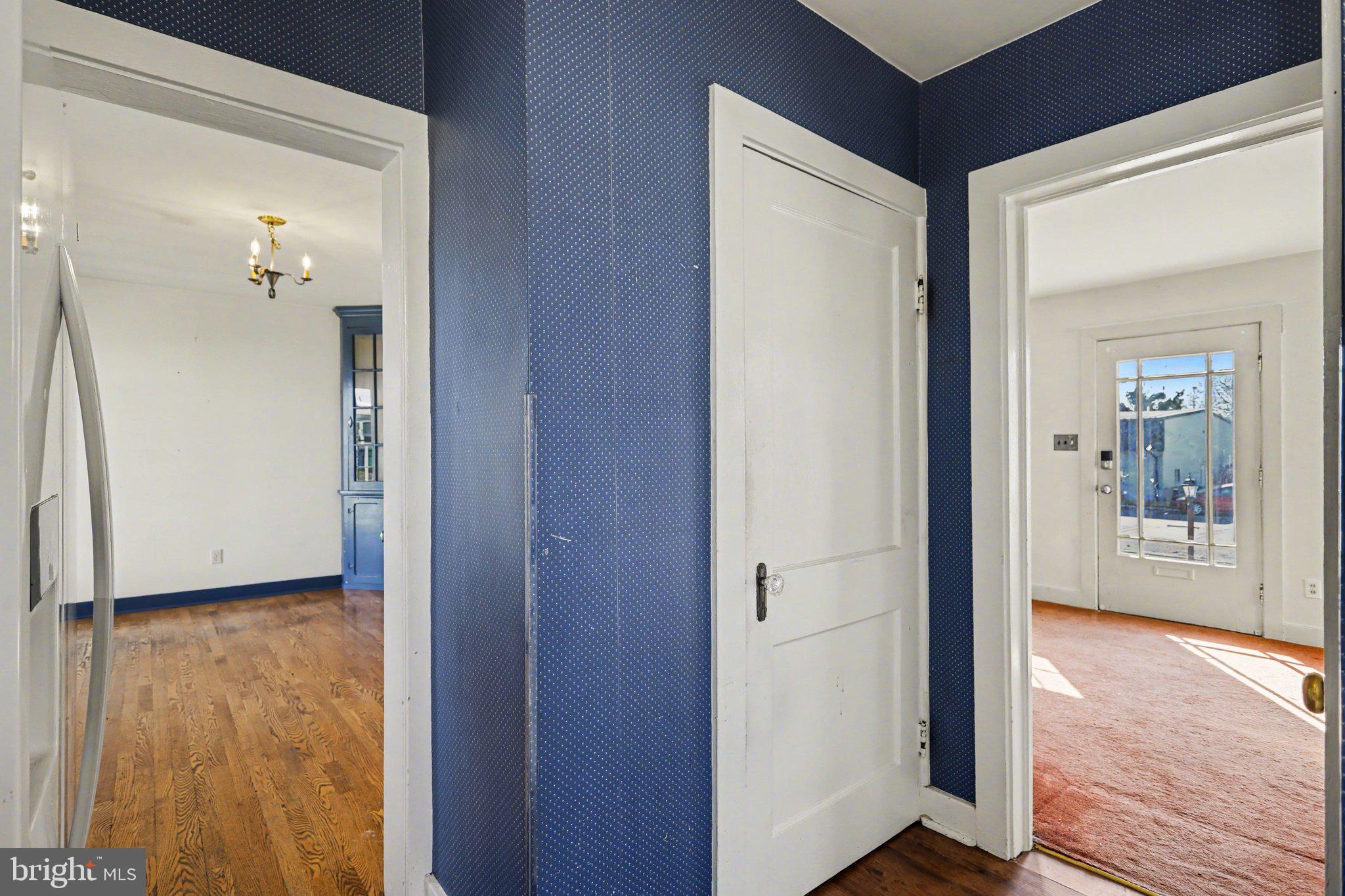 COLONIAL PARK - Residential