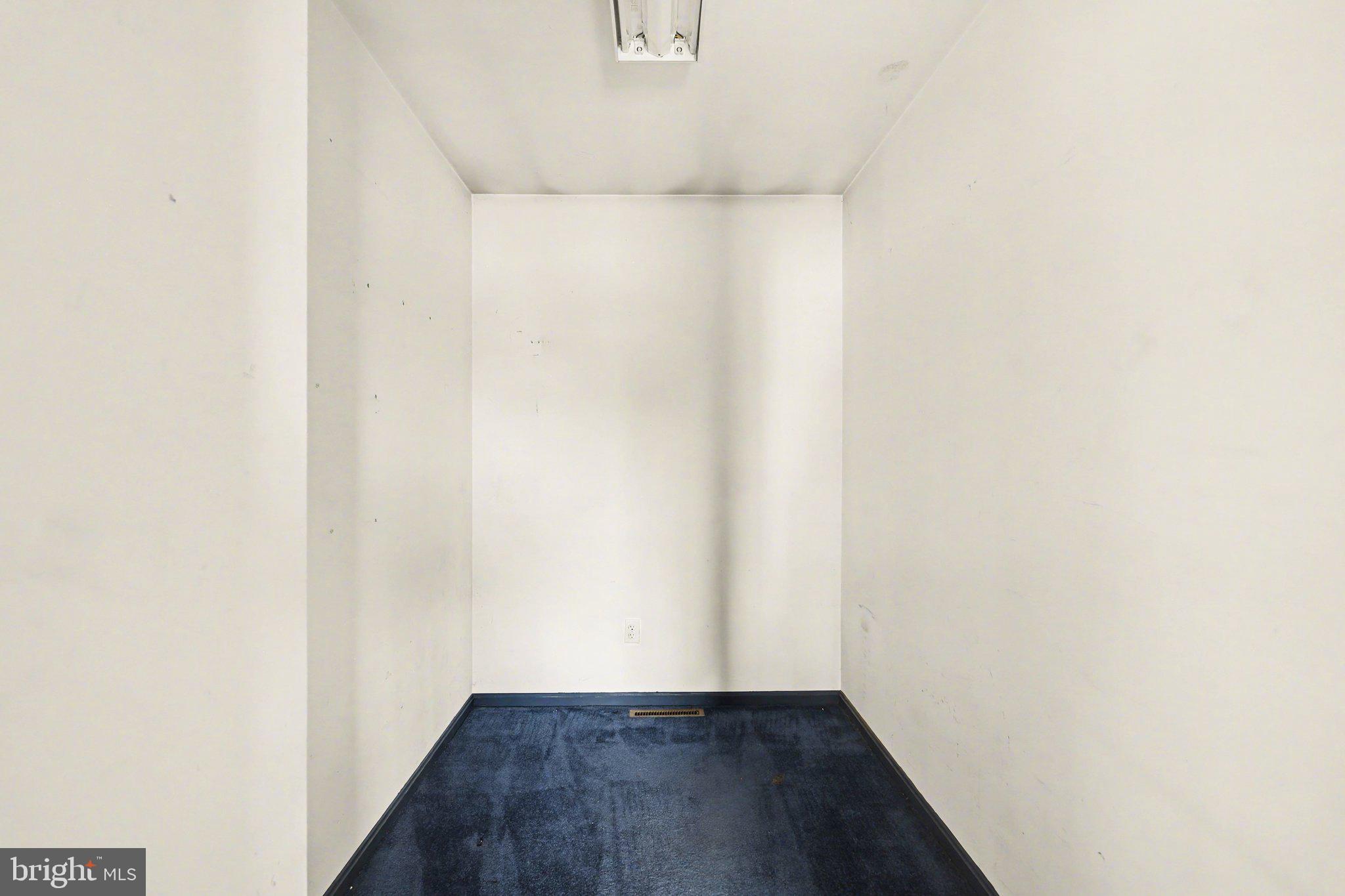 COLONIAL PARK - Residential