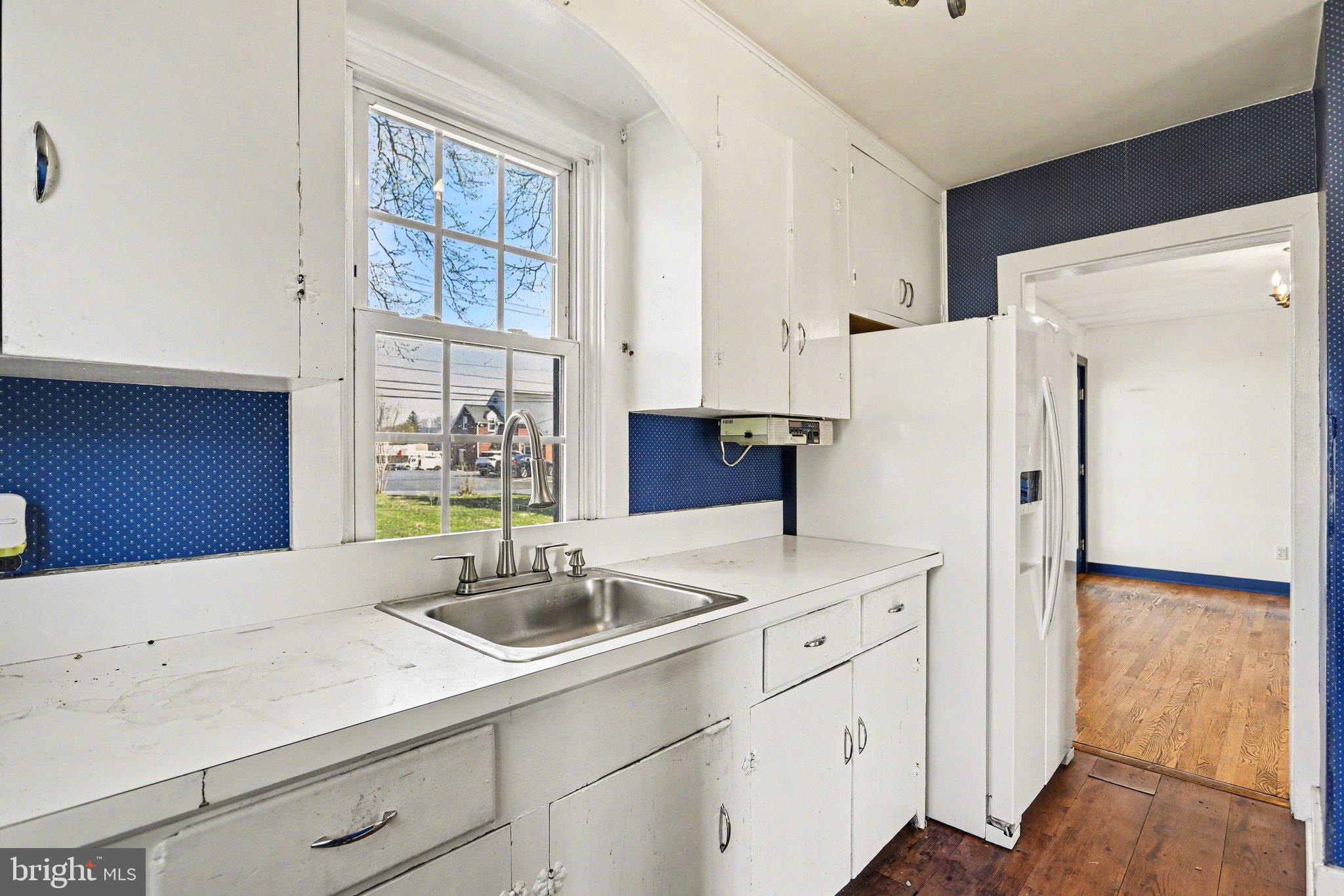 COLONIAL PARK - Residential