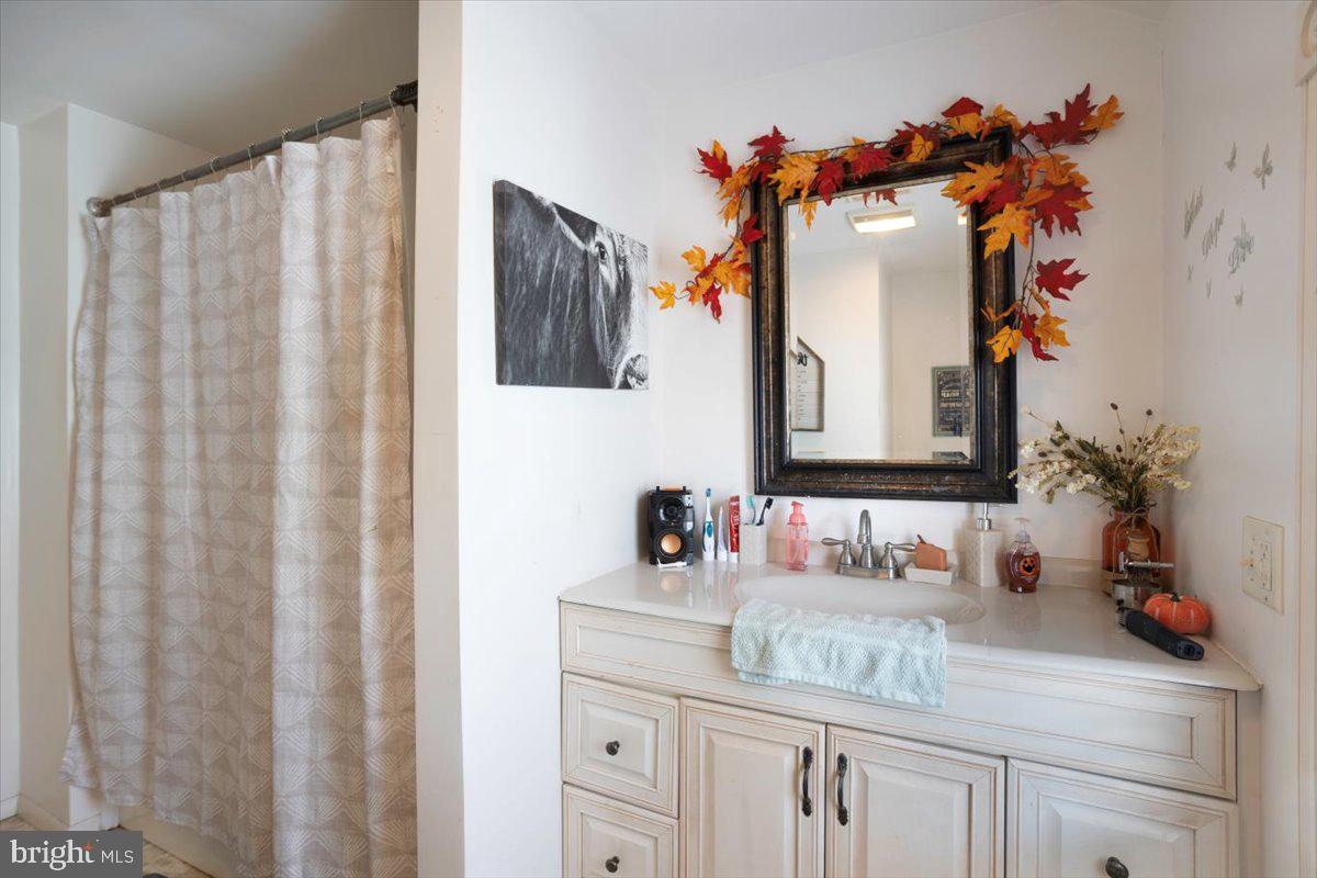 MILLINGTON - Residential