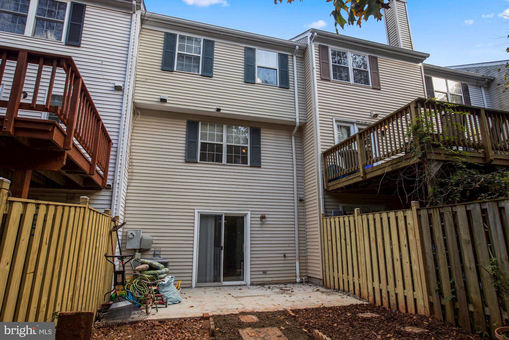 COUNTRYSIDE - Residential