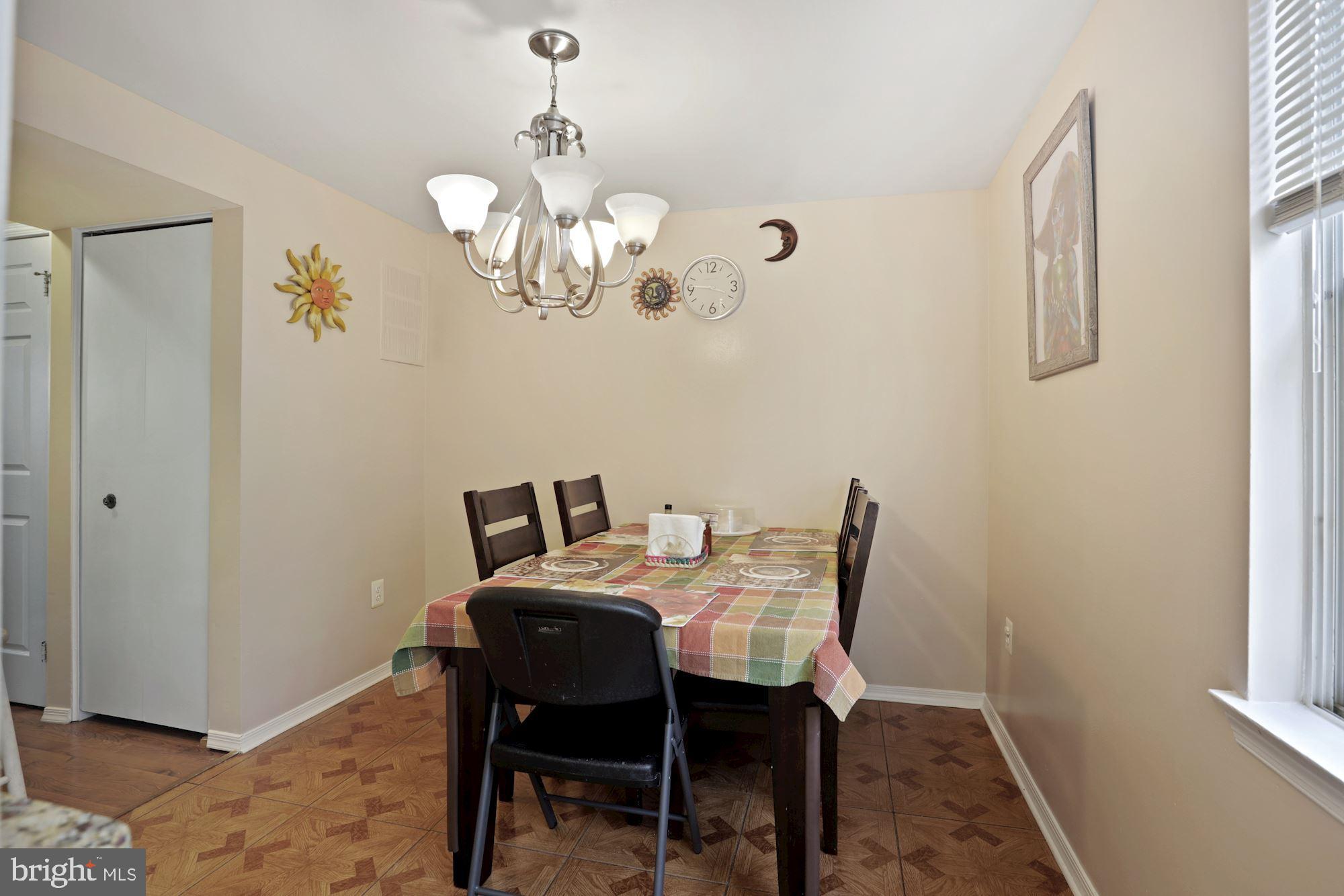 COUNTRYSIDE - Residential